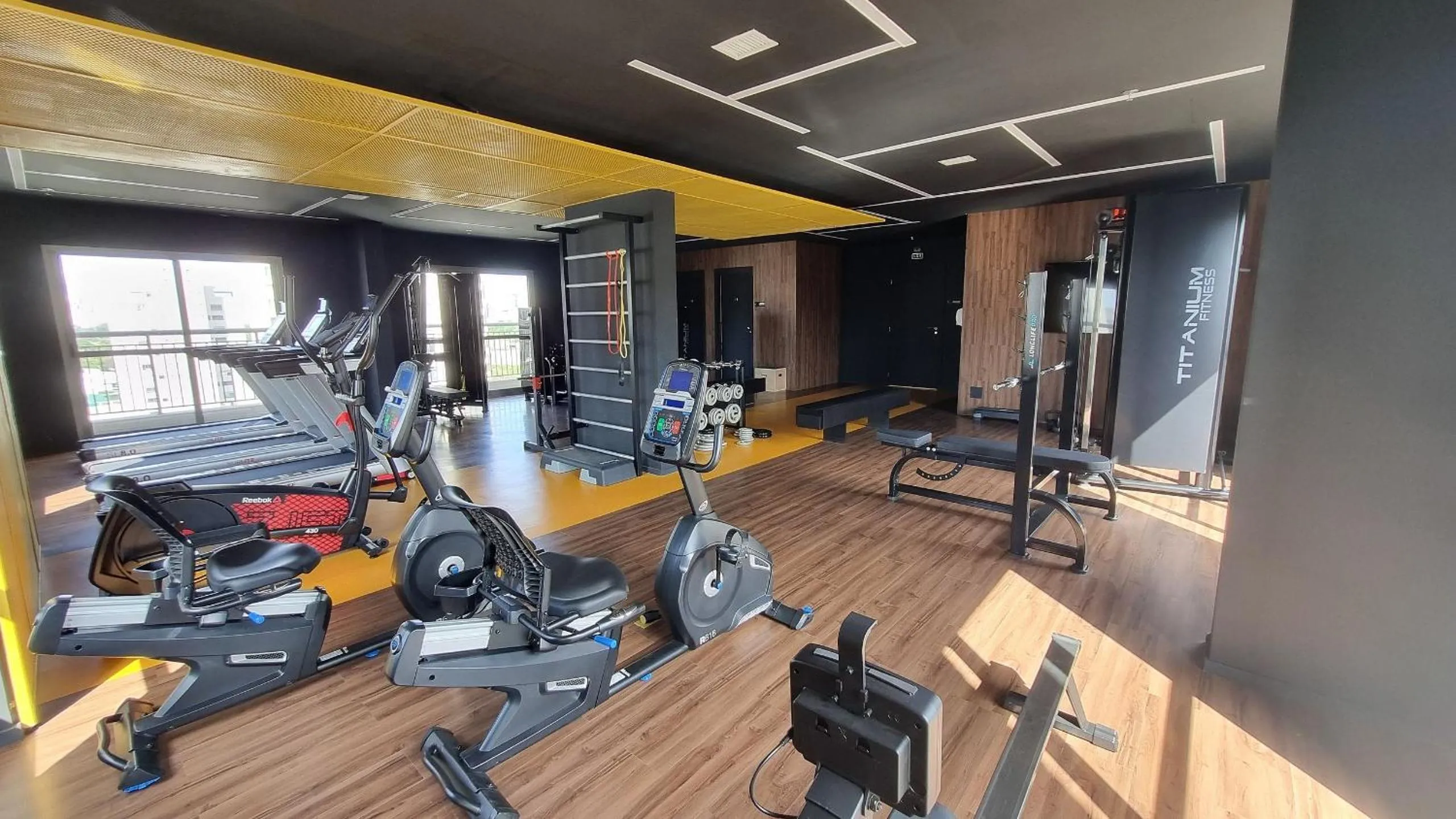 Canal do Anfitrião | Studios Jauperi