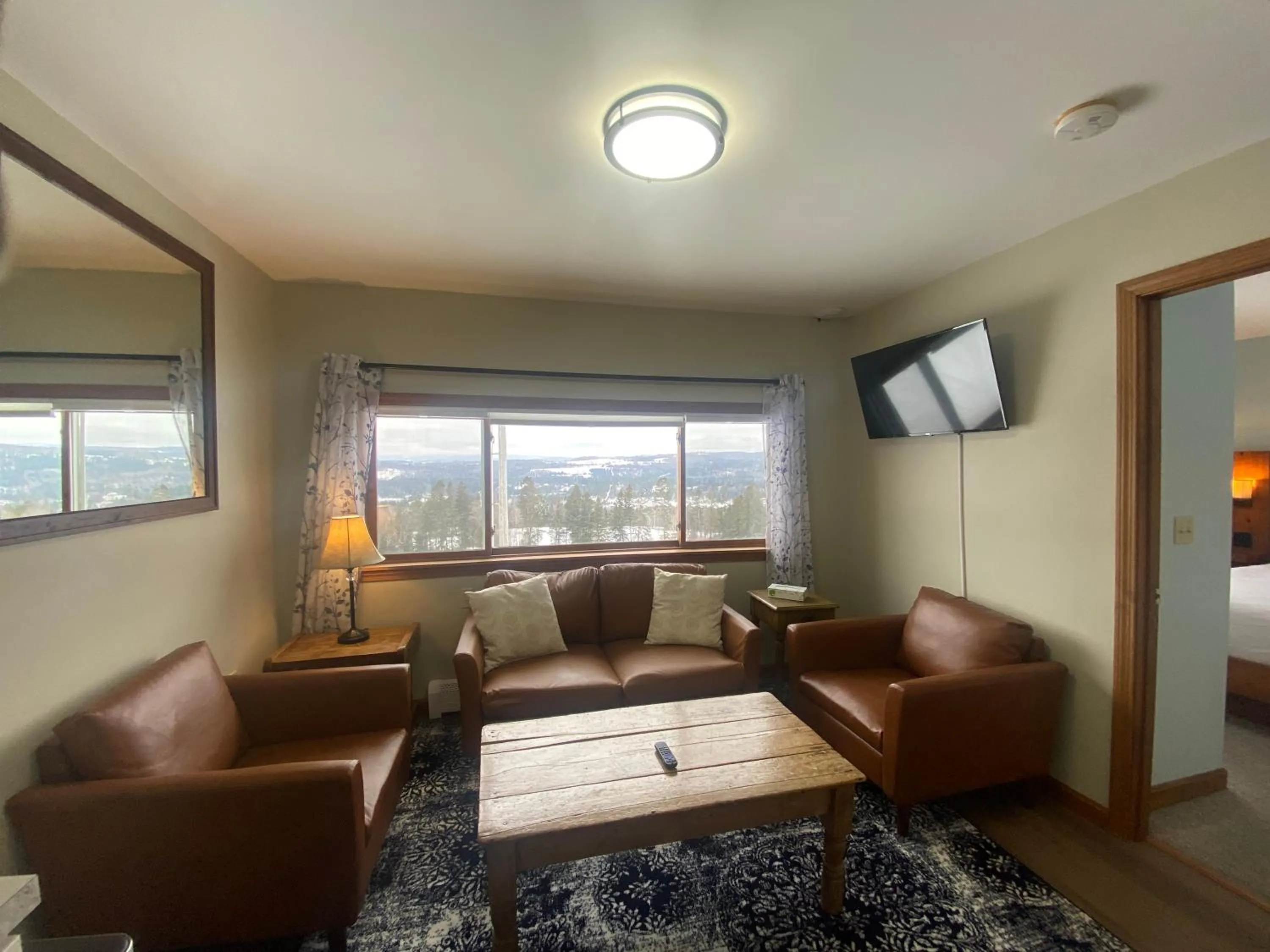 Living room in The Wildflower Inn