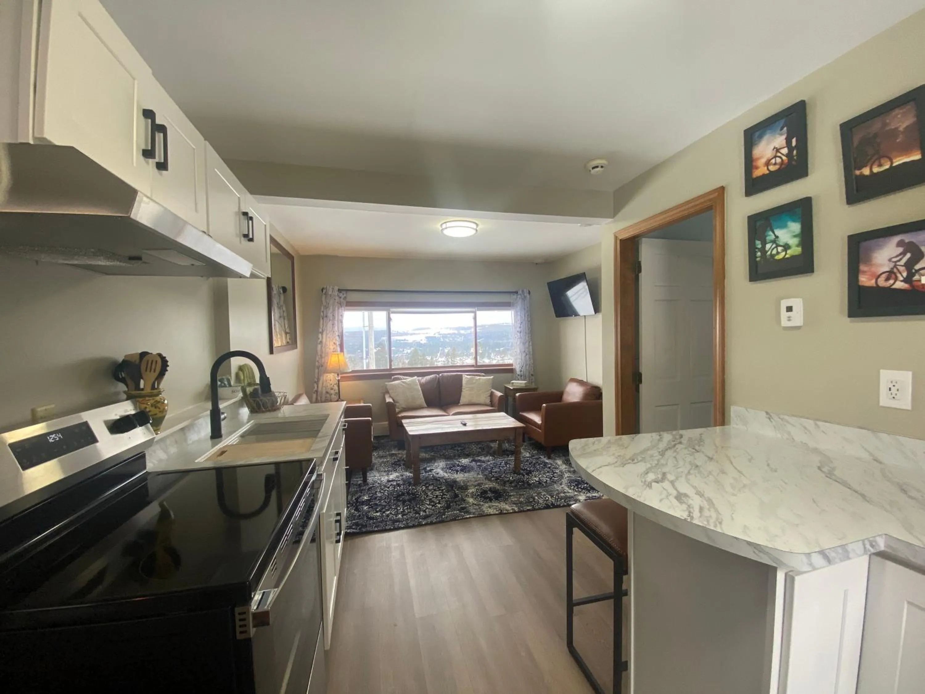 kitchen in The Wildflower Inn