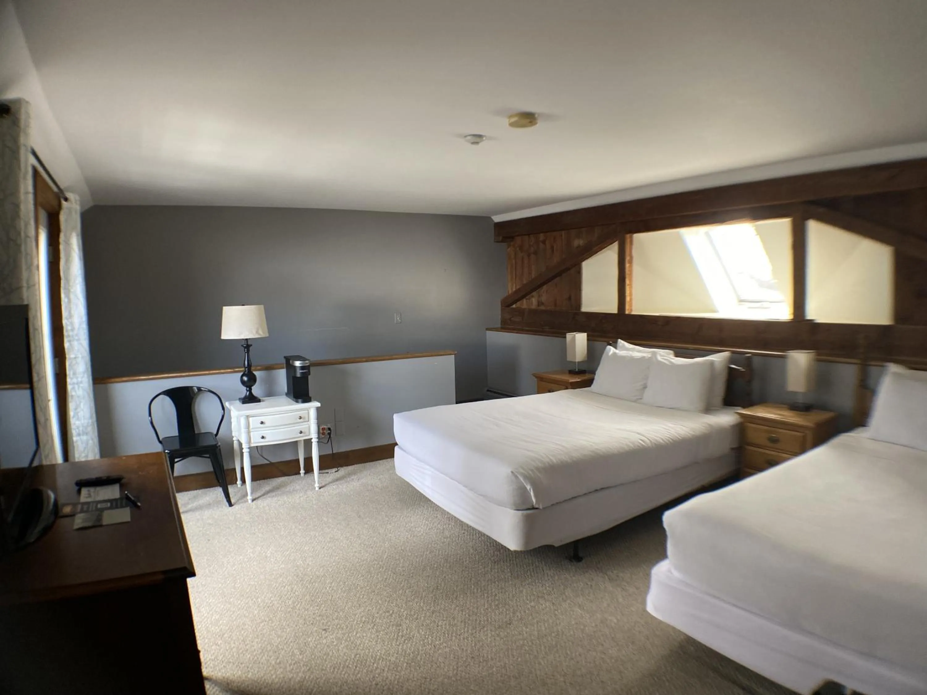 Bedroom, Bed in The Wildflower Inn