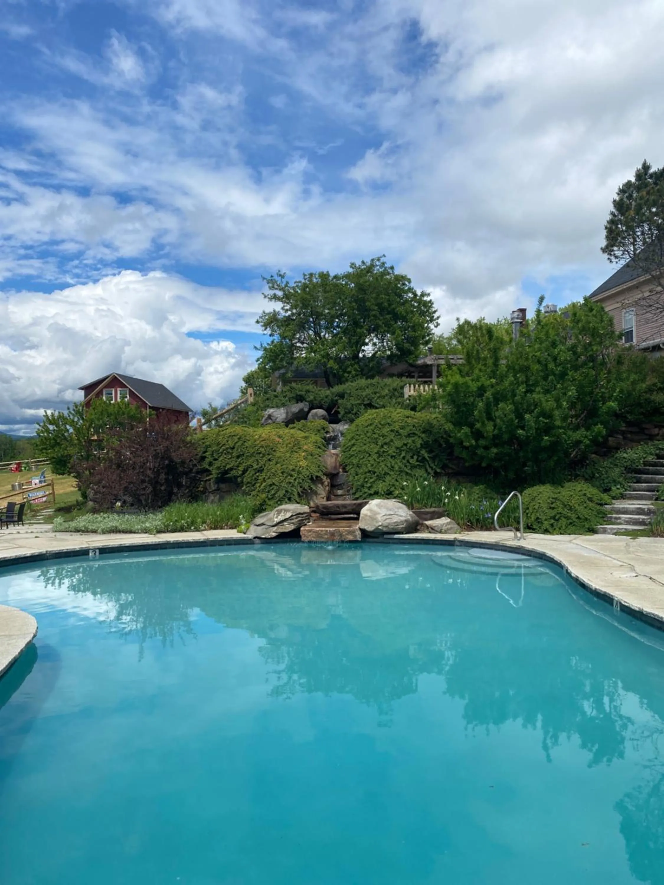 Swimming pool in The Wildflower Inn