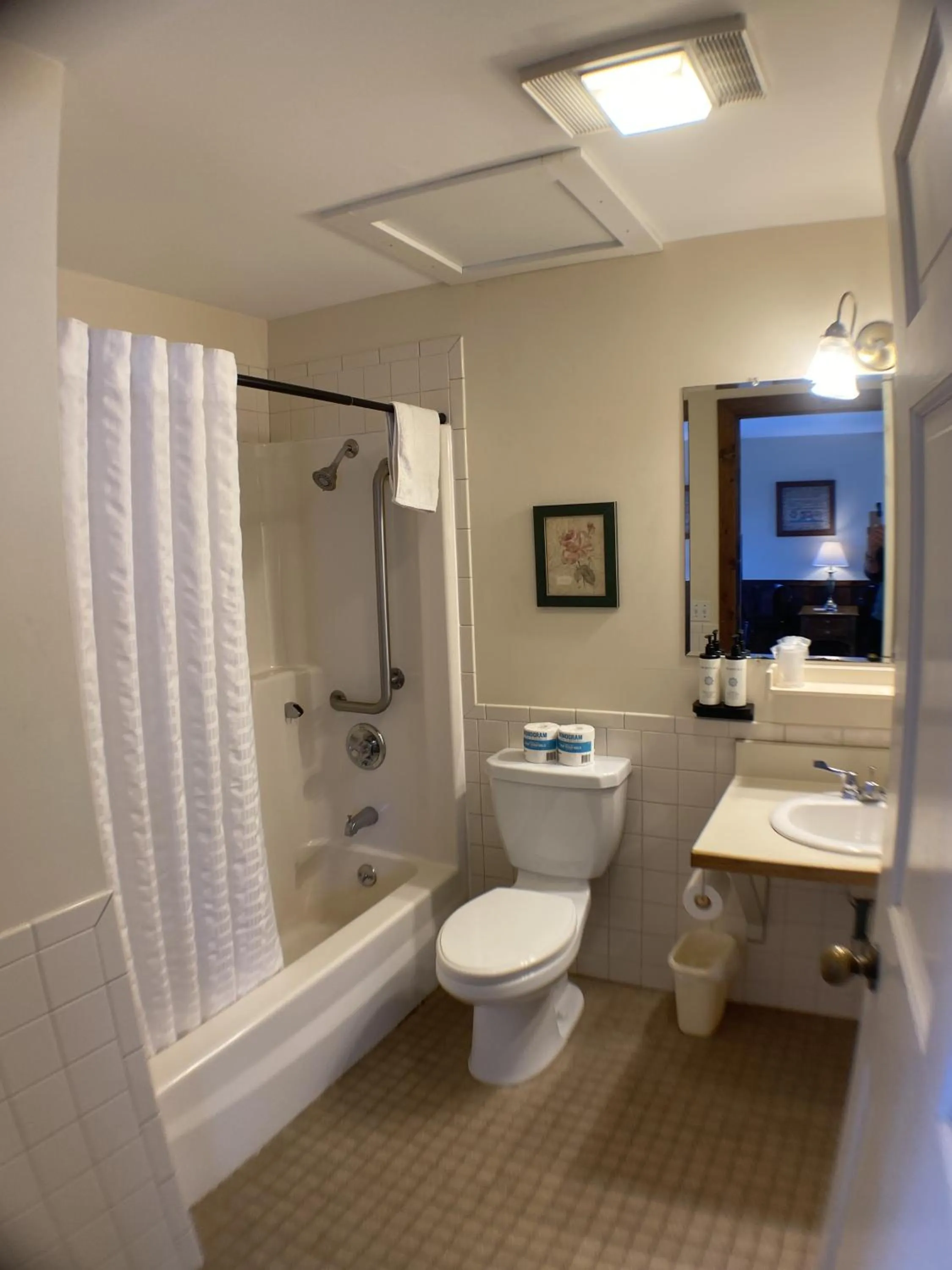 Bathroom in The Wildflower Inn