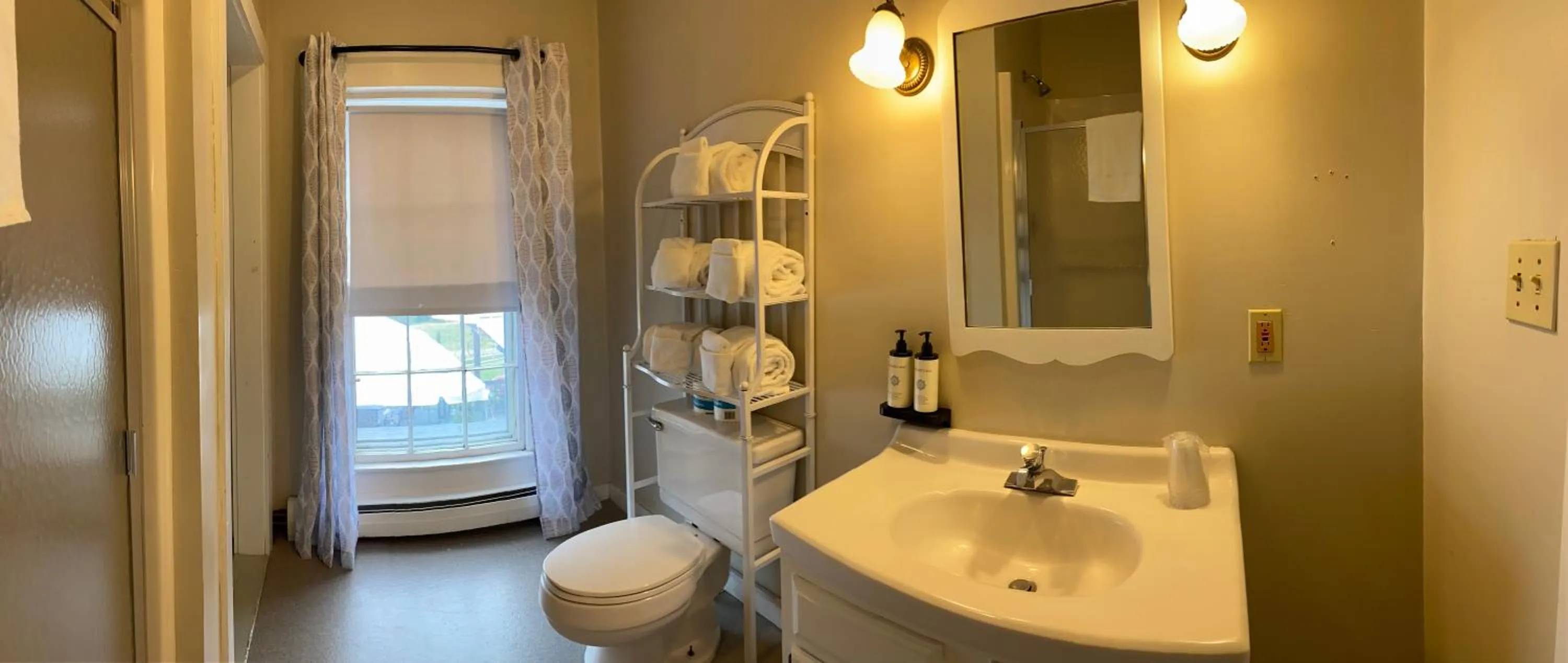 Bathroom in The Wildflower Inn