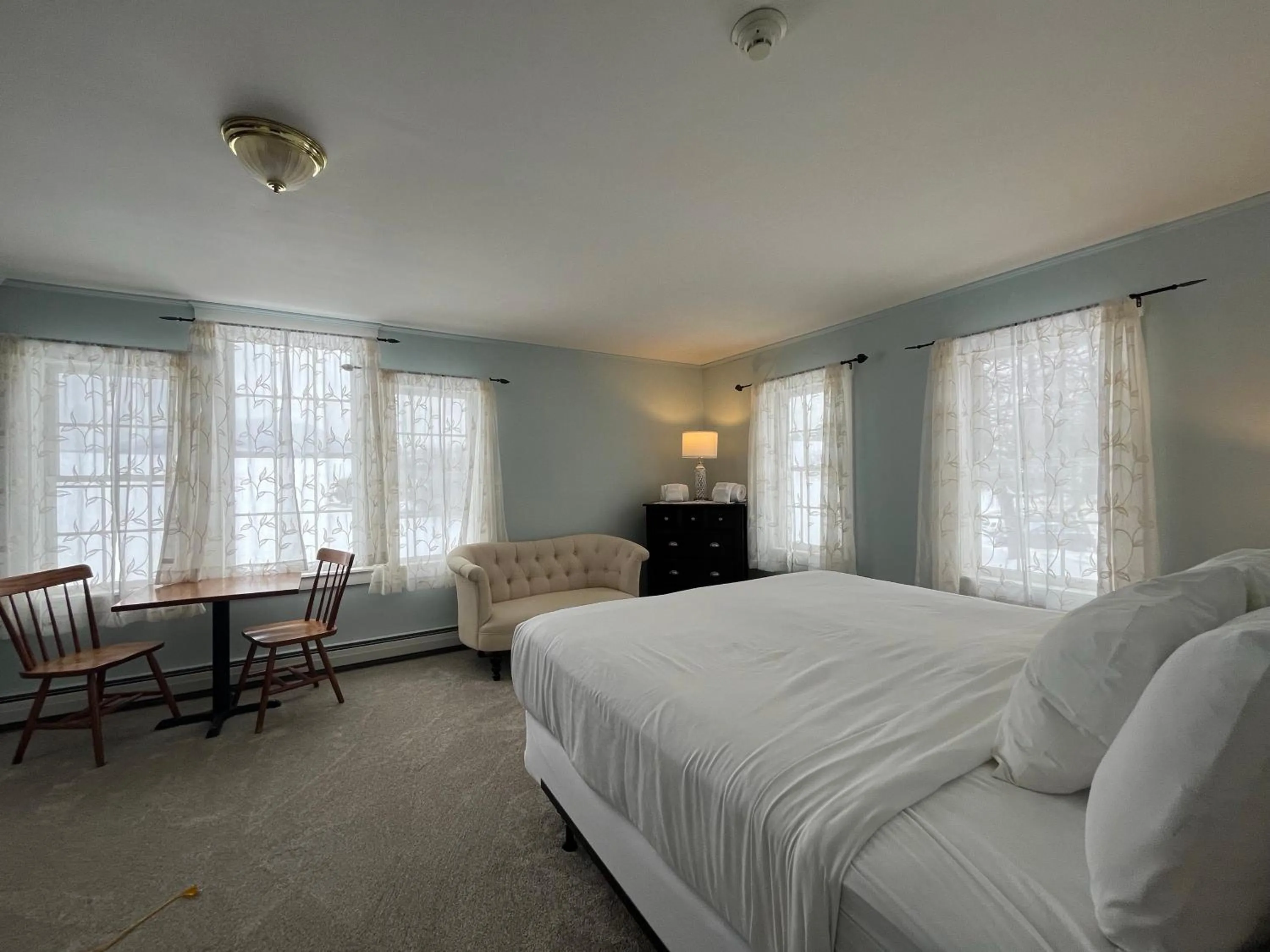 Bedroom, Bed in The Wildflower Inn