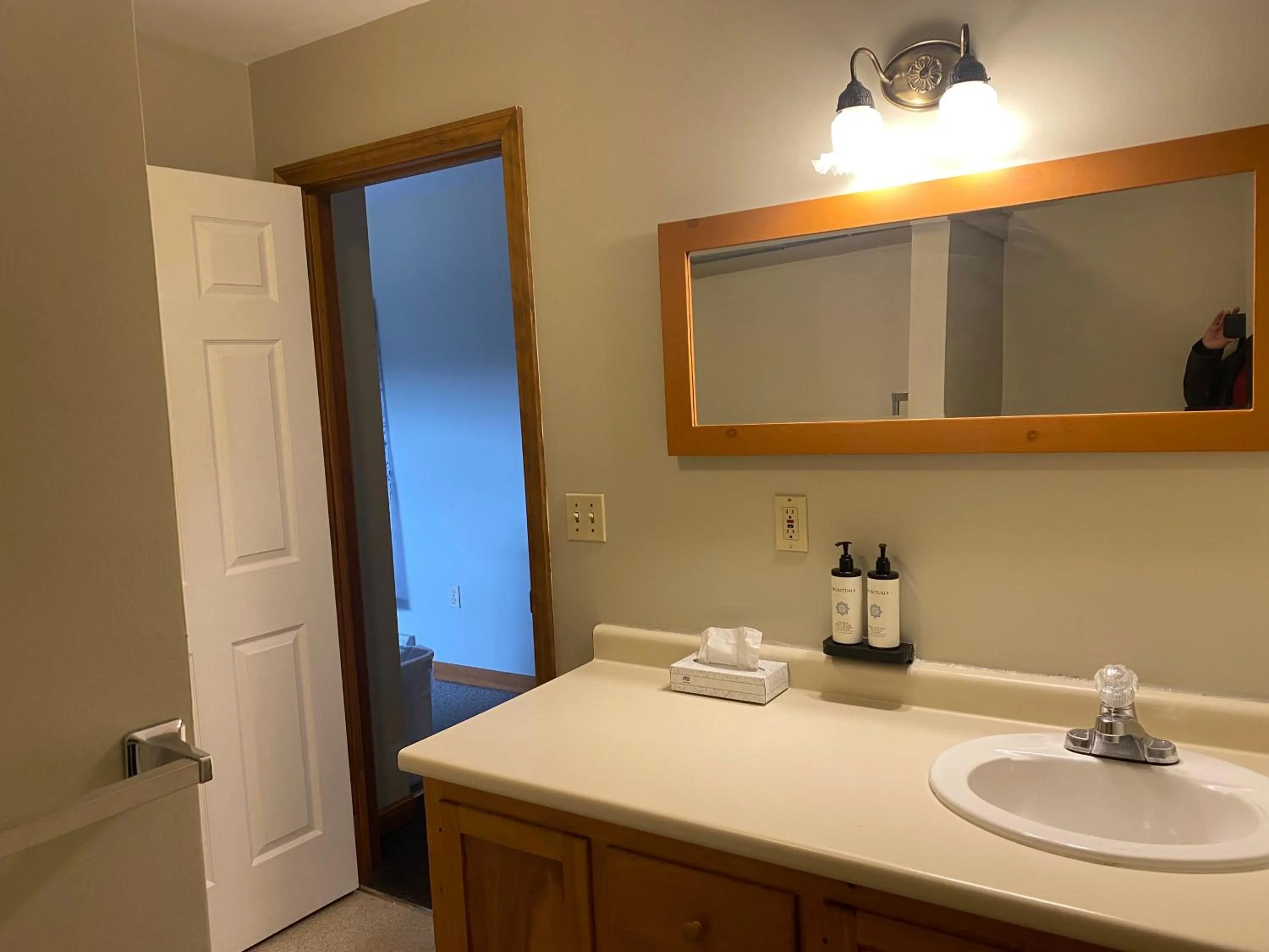 Bathroom in The Wildflower Inn