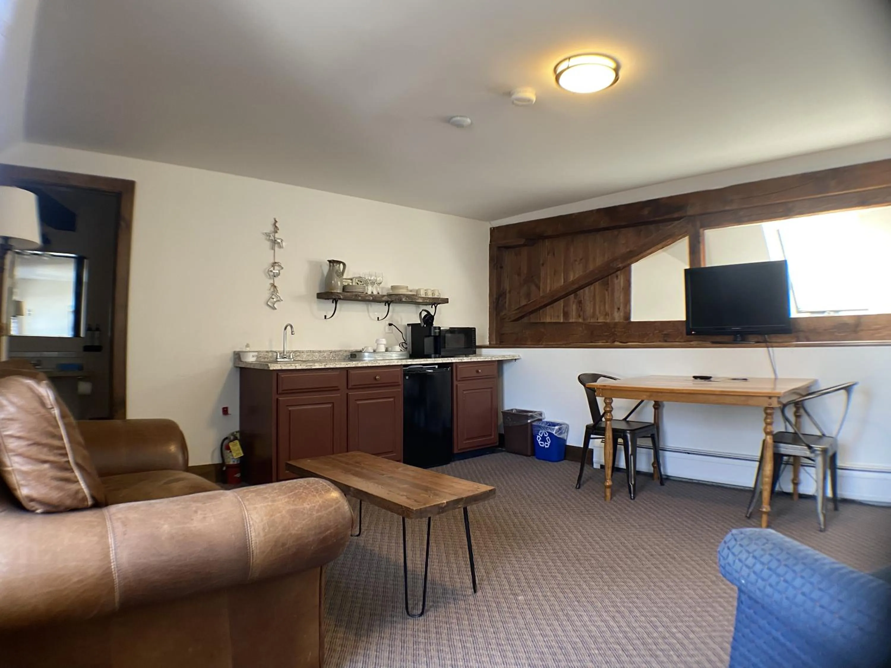 Living room in The Wildflower Inn