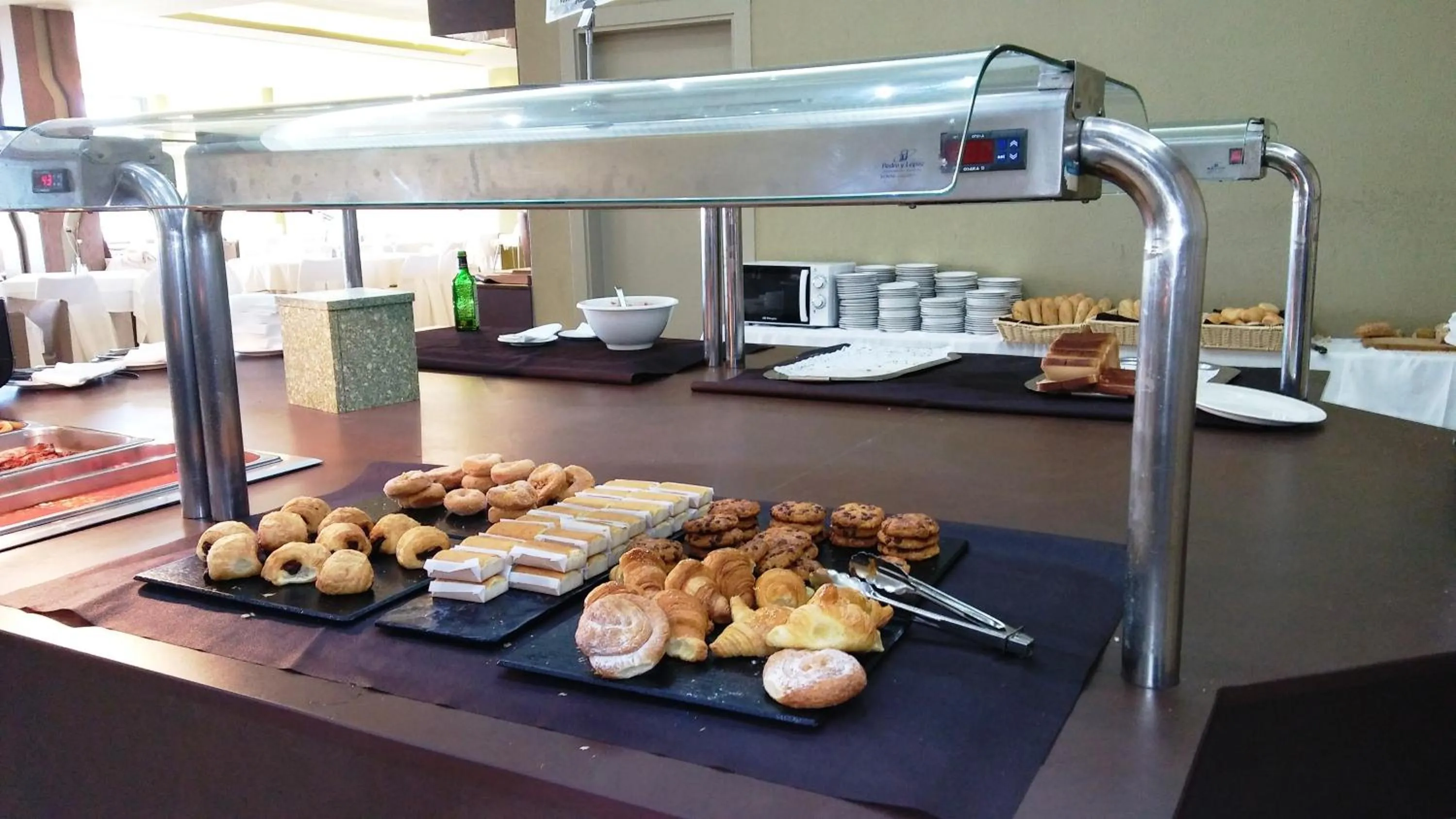 Buffet breakfast in Hotel Valle del Este