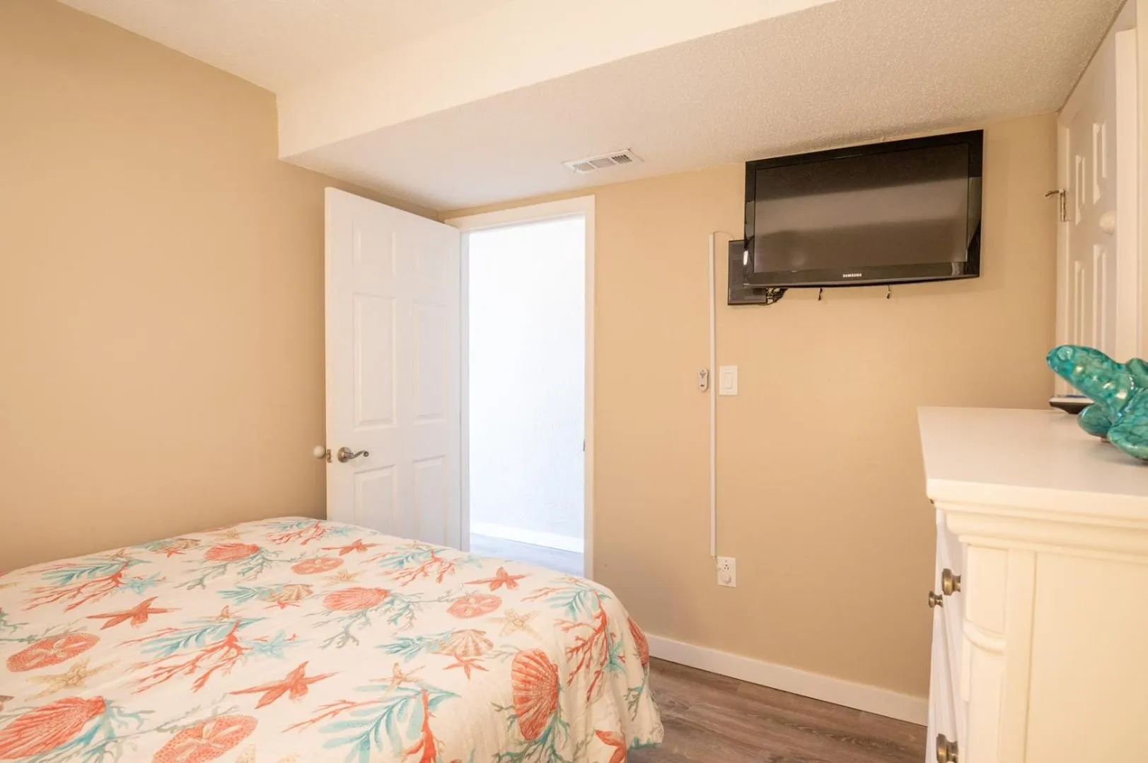 Oceanfront - Pool - Near Carolina Beach Boardwalk