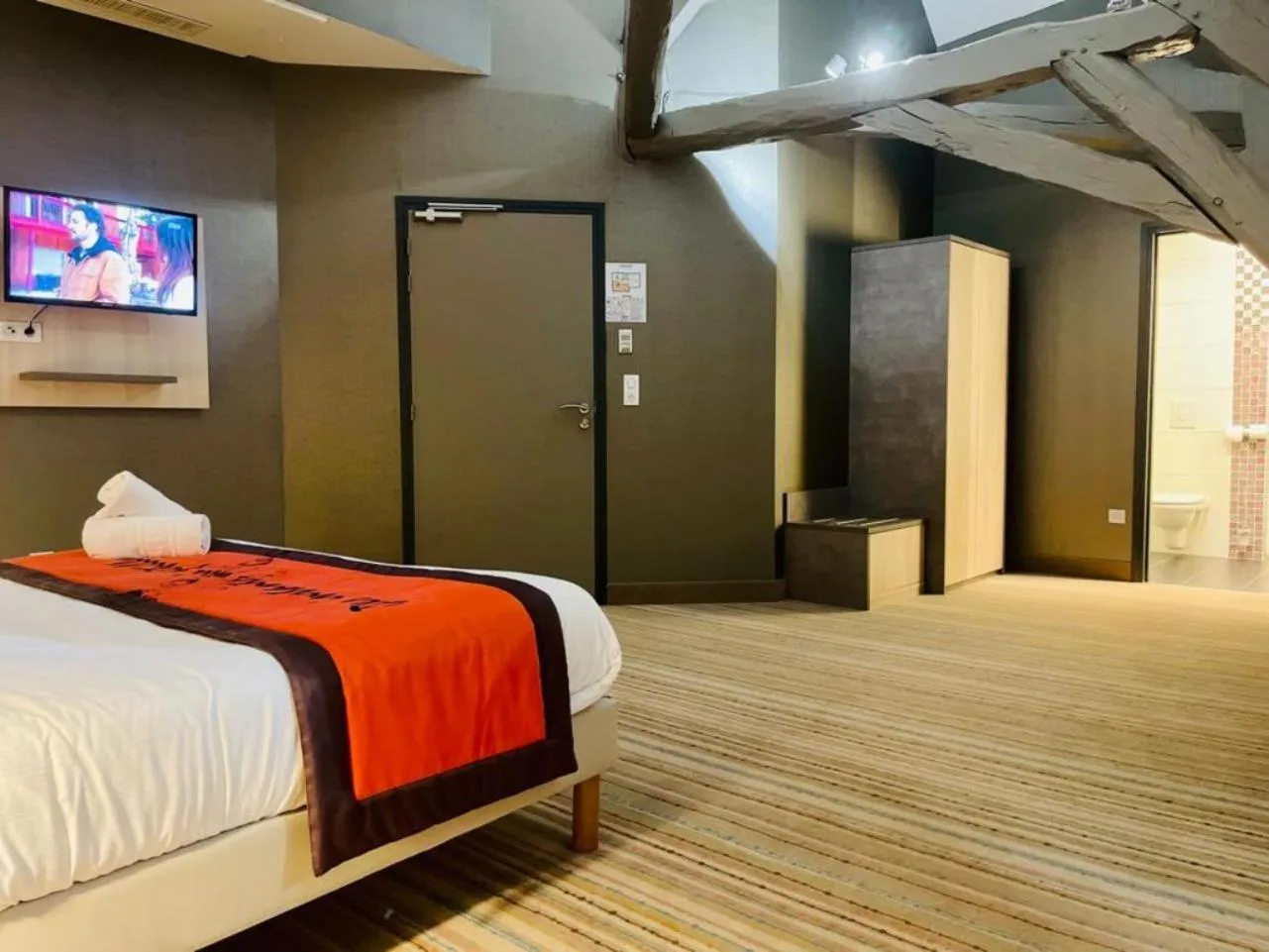 Bedroom in Au Coeur Des Bulles