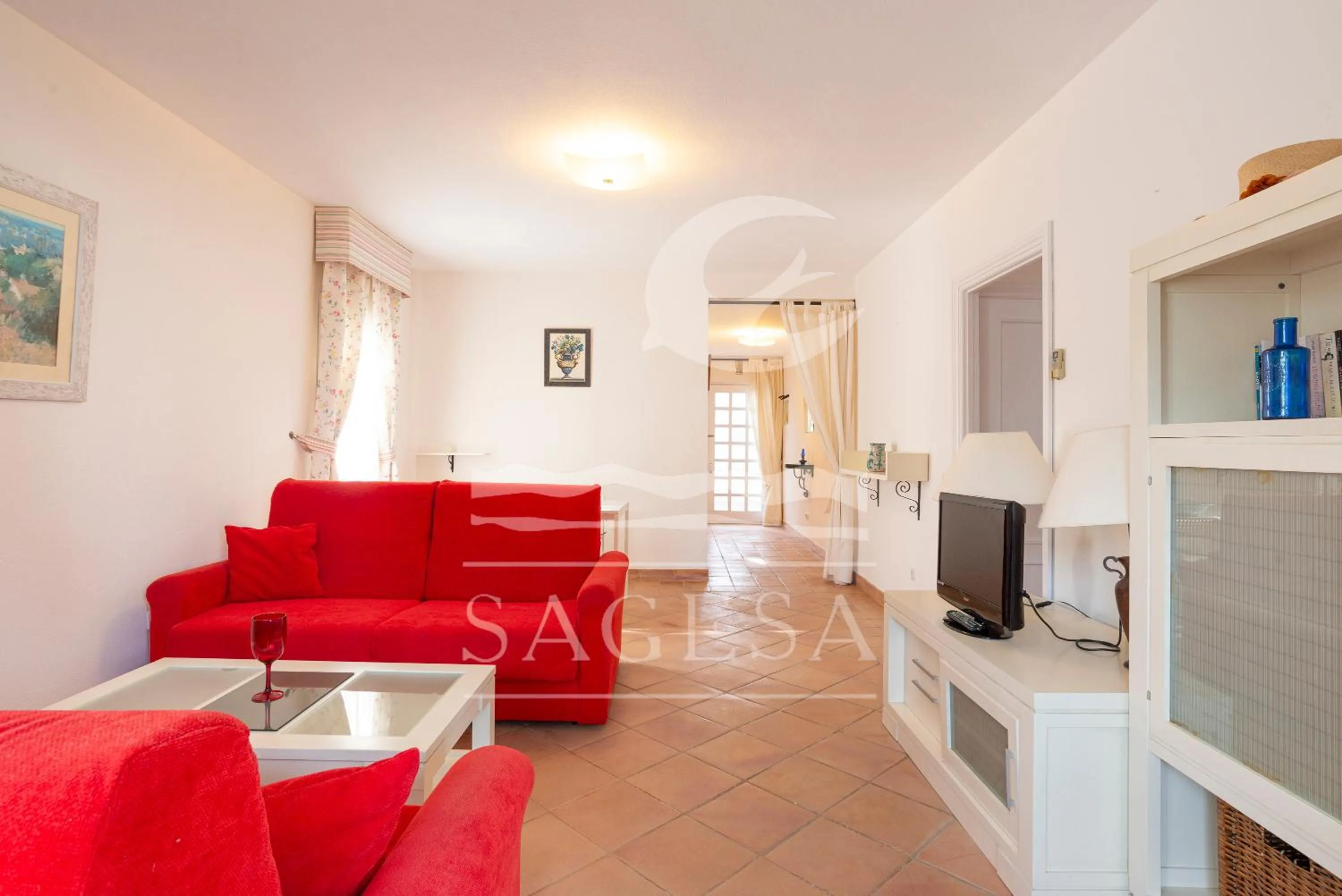 TV and multimedia in Jardines de las Golondrinas