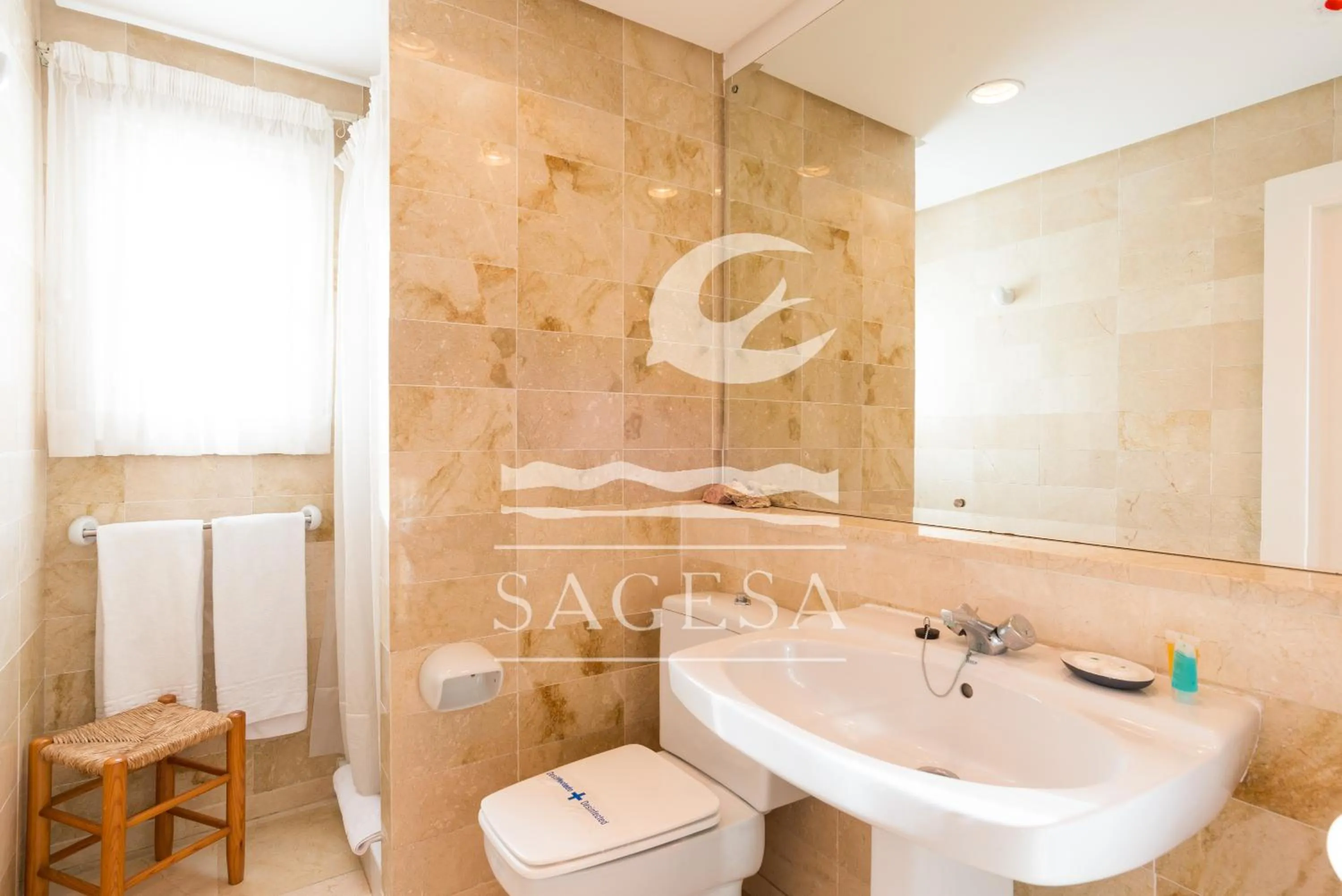 Bathroom in Jardines de las Golondrinas