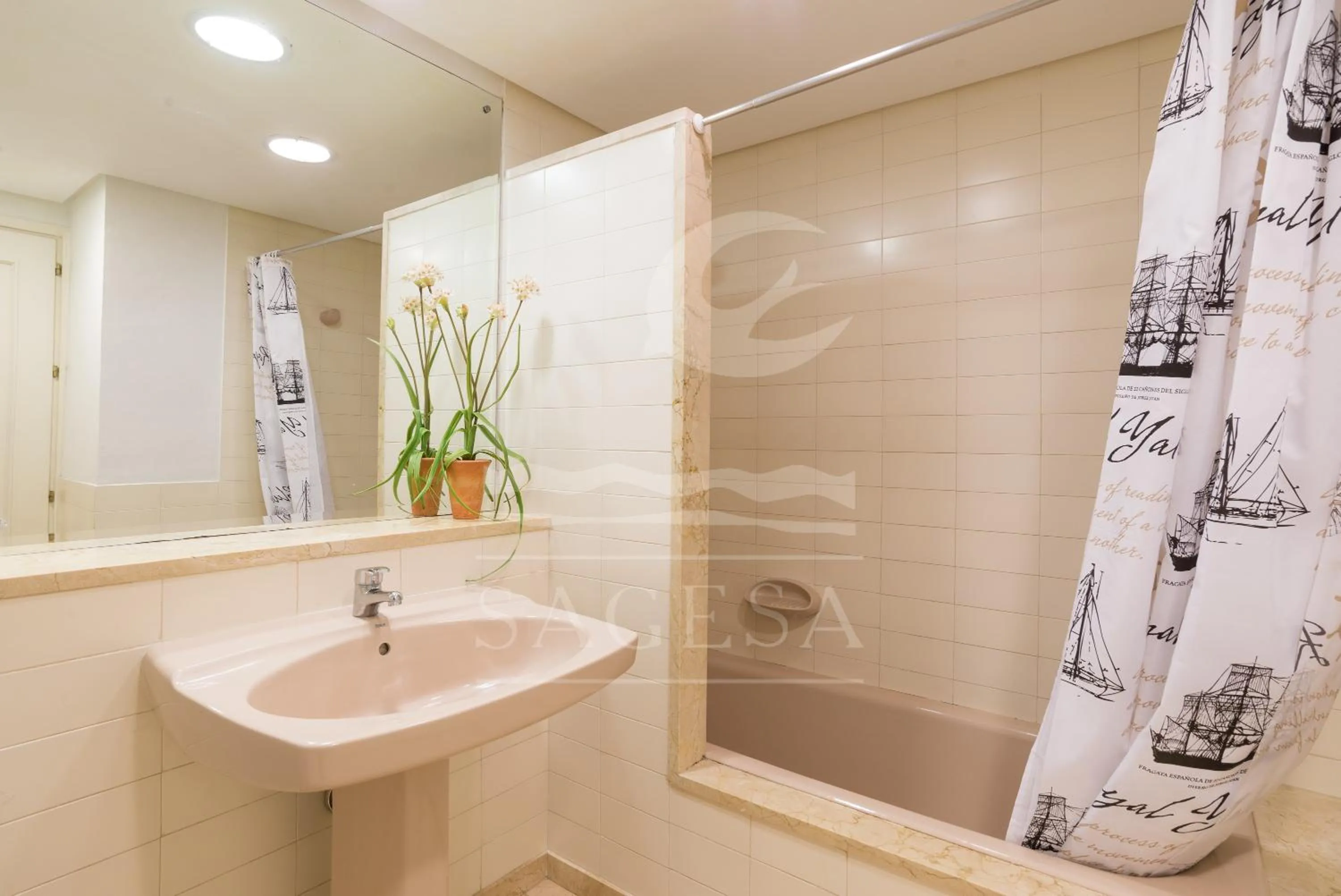 Bath in Jardines de las Golondrinas