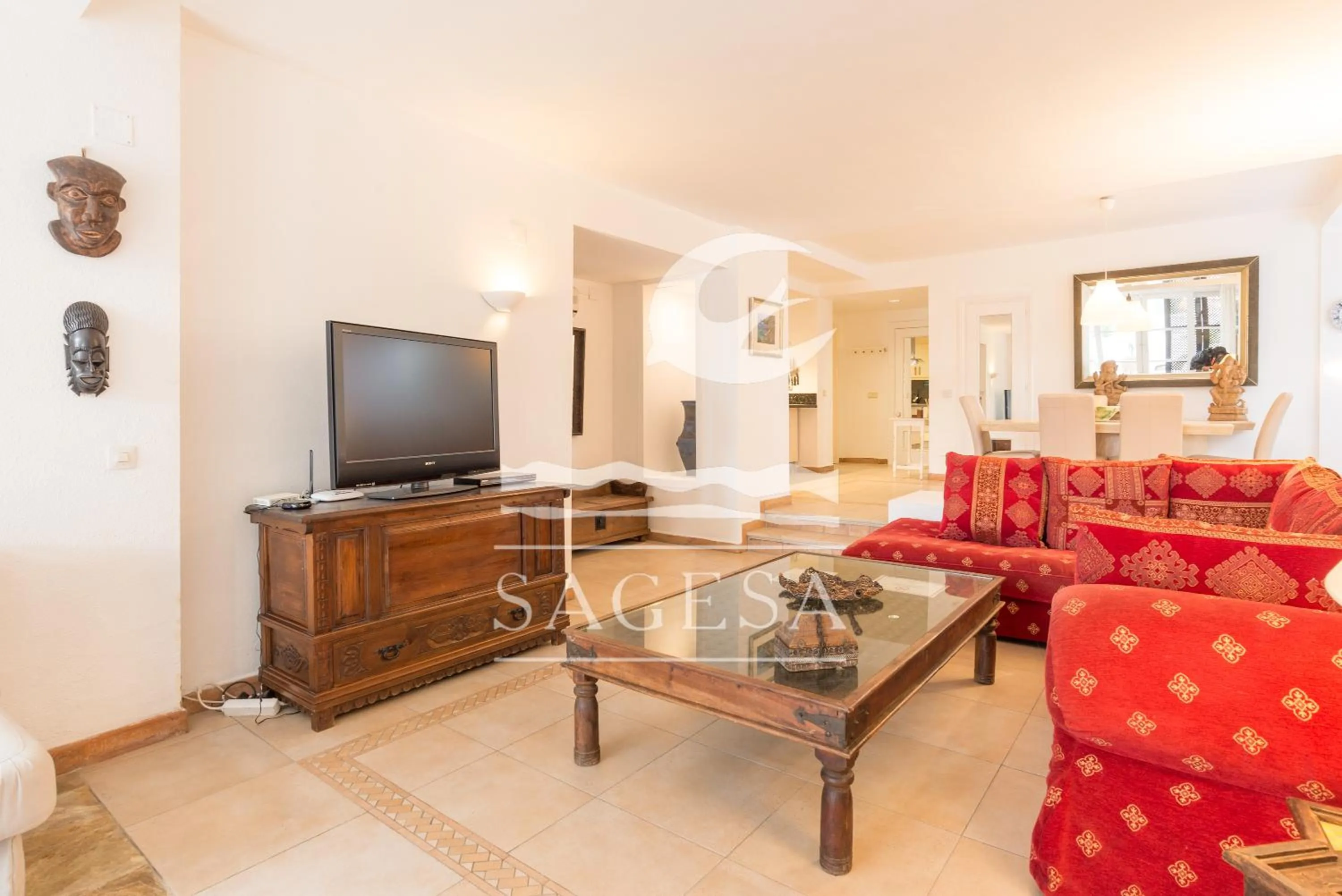 TV and multimedia in Jardines de las Golondrinas