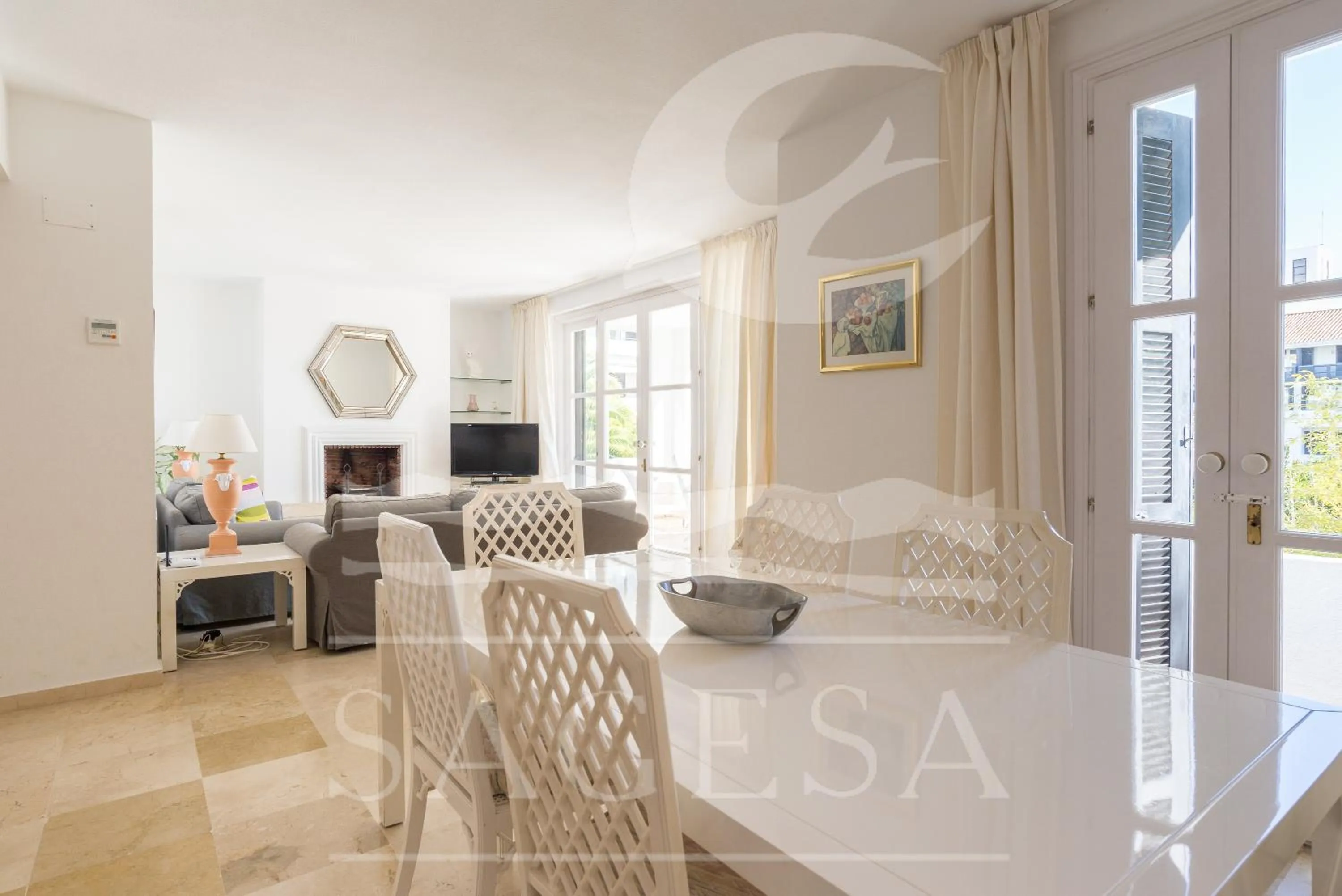 Communal lounge/ TV room in Jardines de las Golondrinas