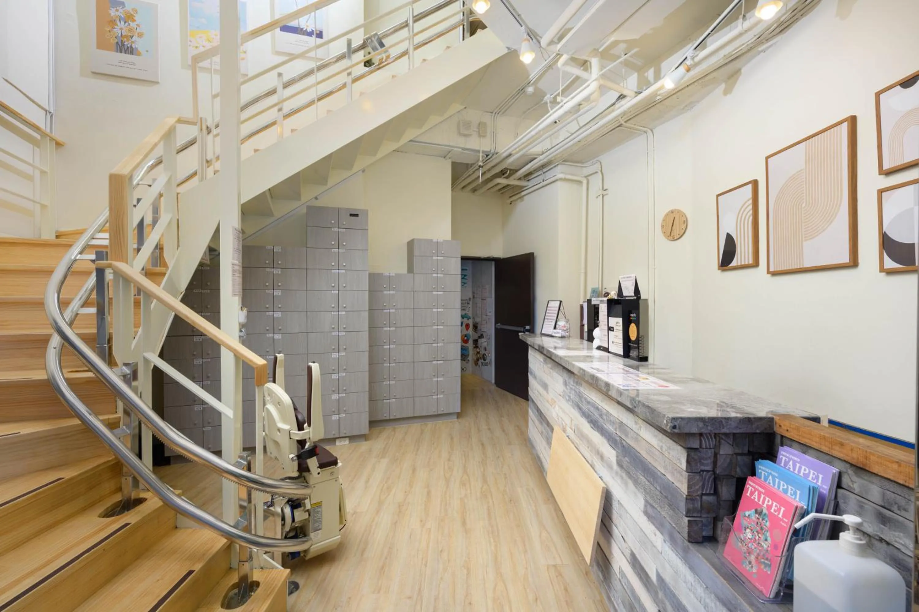 Facade/entrance in Work Inn 101 慕誠青年旅館