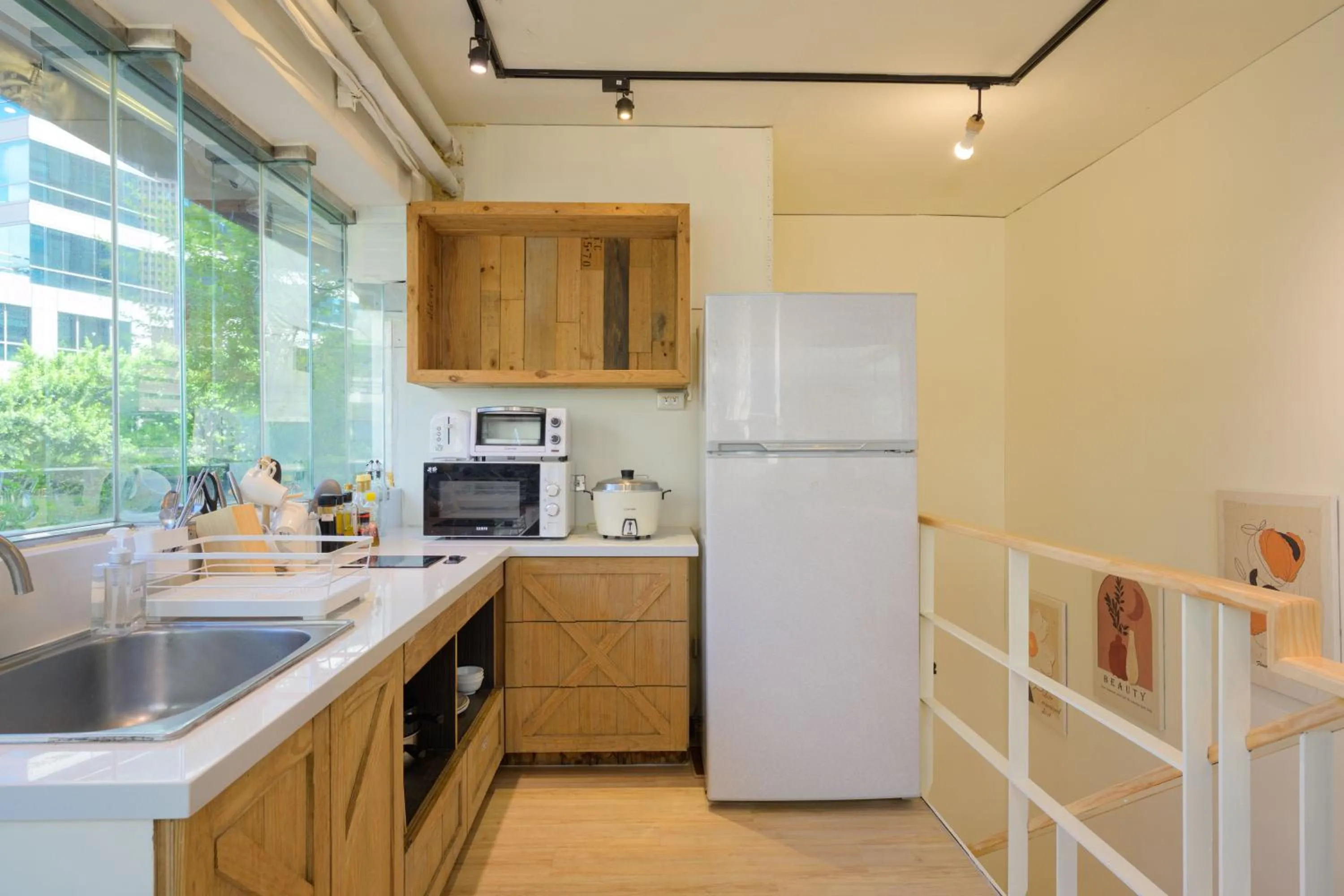 Kitchen or kitchenette in Work Inn 101 慕誠青年旅館