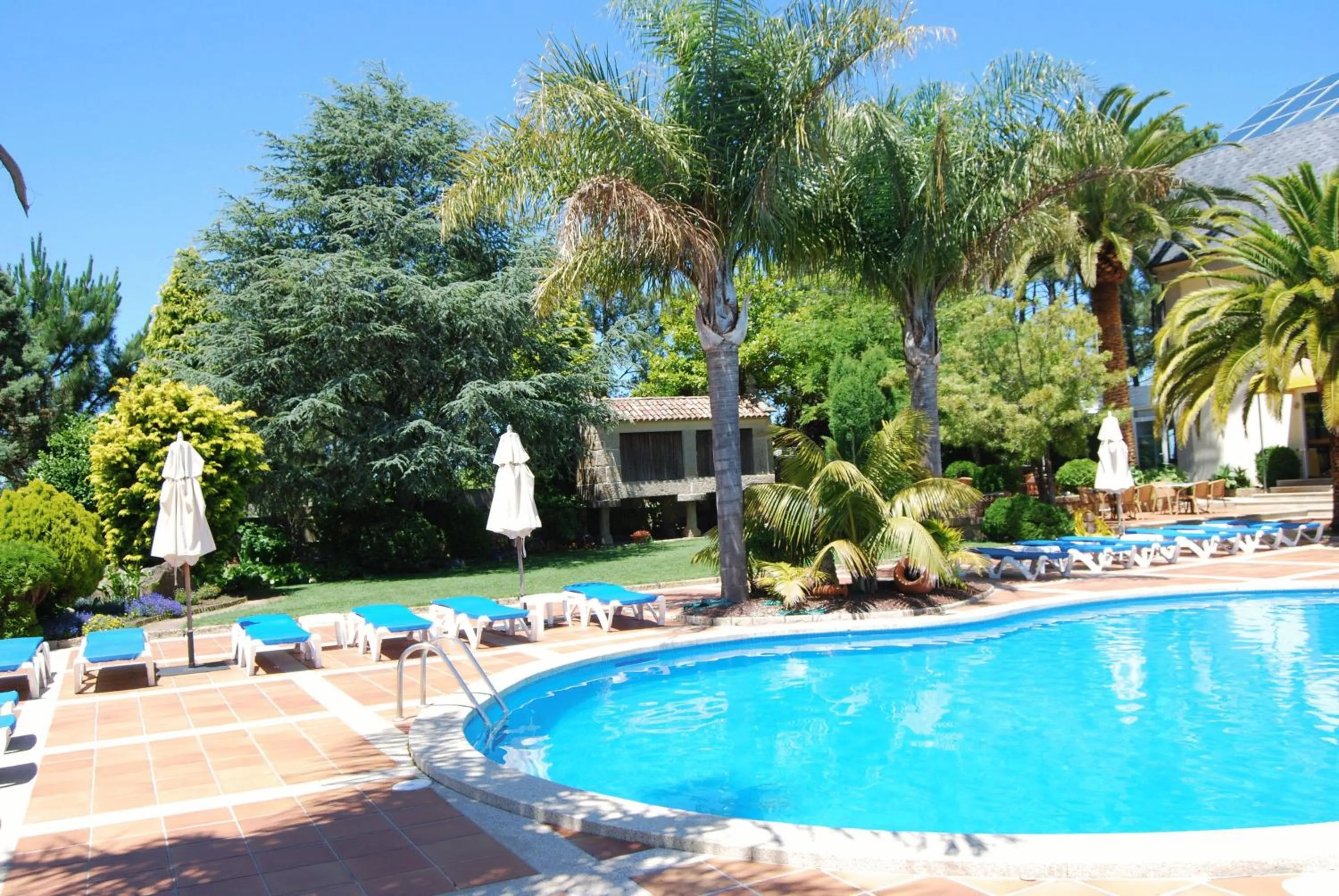 Garden in Hotel Spa Bosque mar