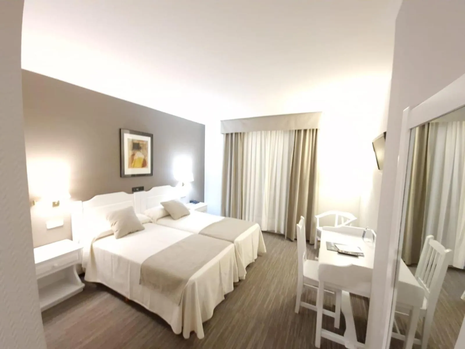 Bed in Hotel Spa Bosque mar