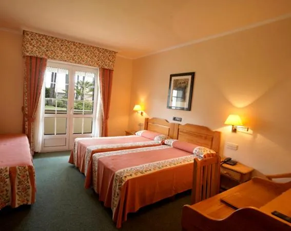 Studio with Balcony in Hotel Spa Bosque mar