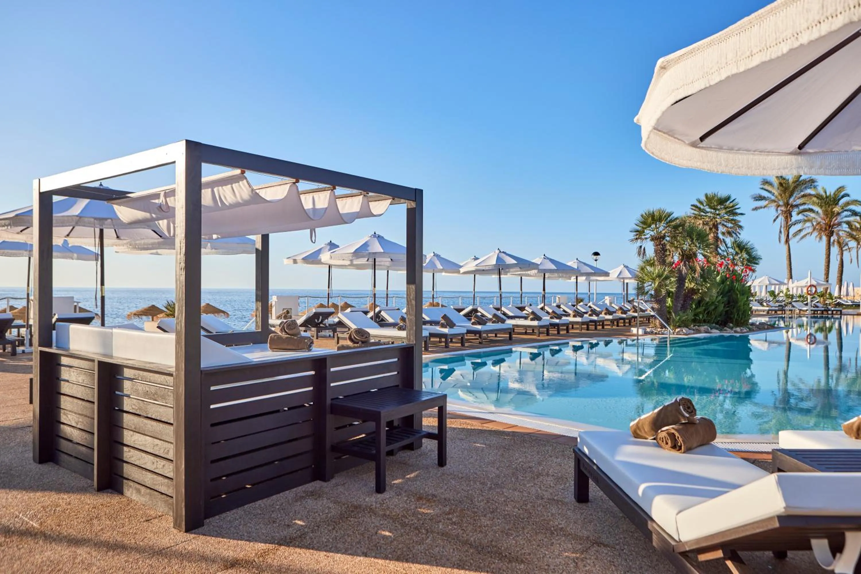 Swimming pool in AluaSoul Menorca - Adults Only