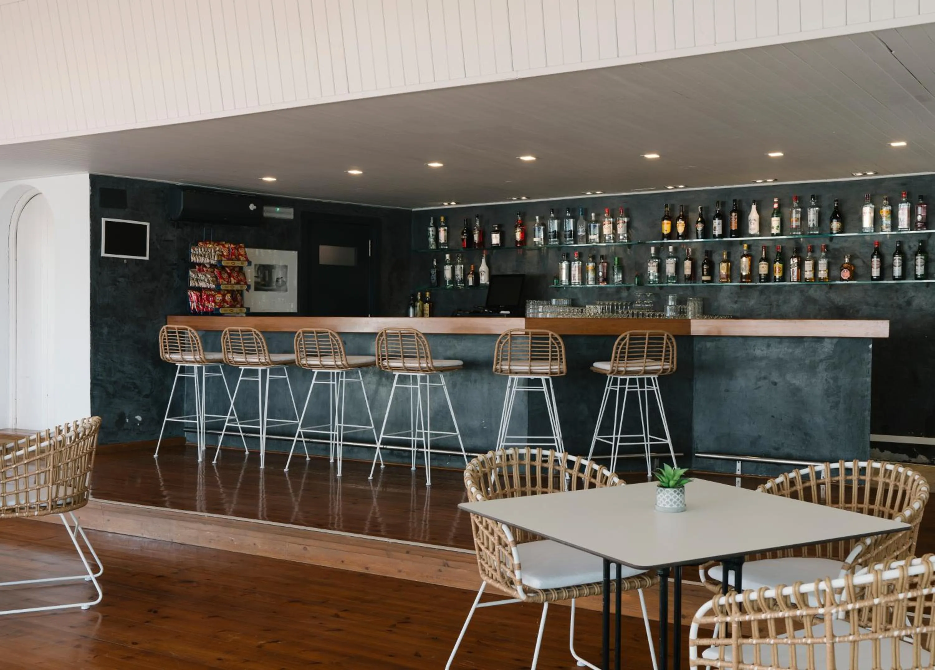 Lounge or bar in AluaSoul Menorca - Adults Only