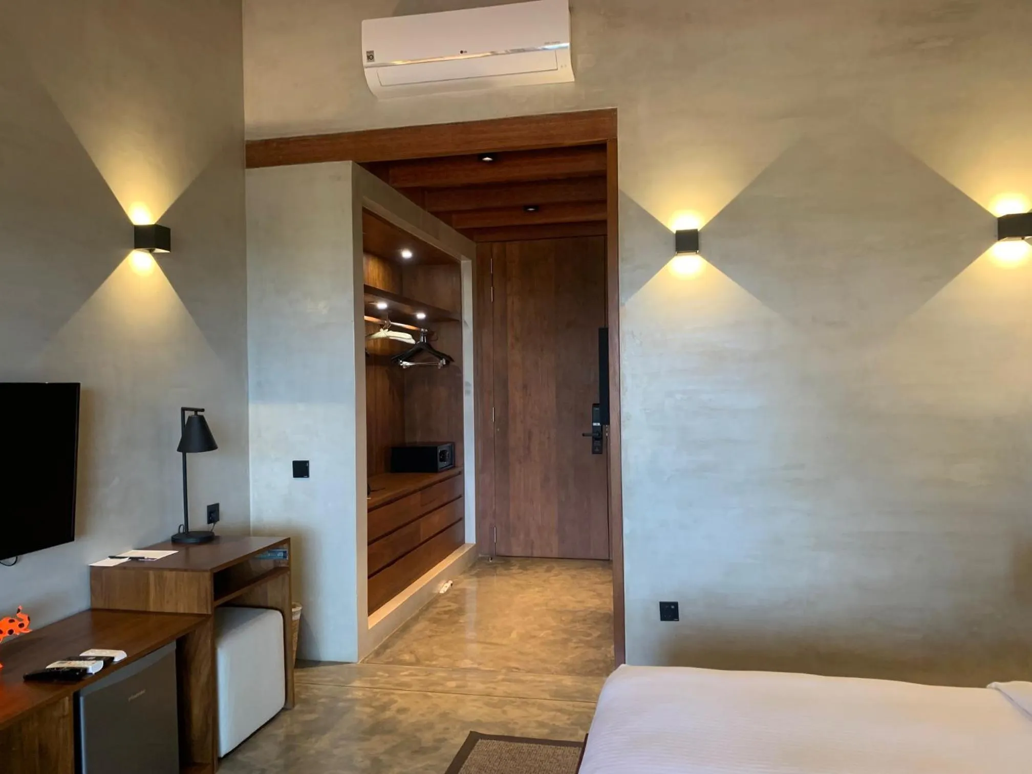 wardrobe, Bed in Villa Thamburu, Bentota