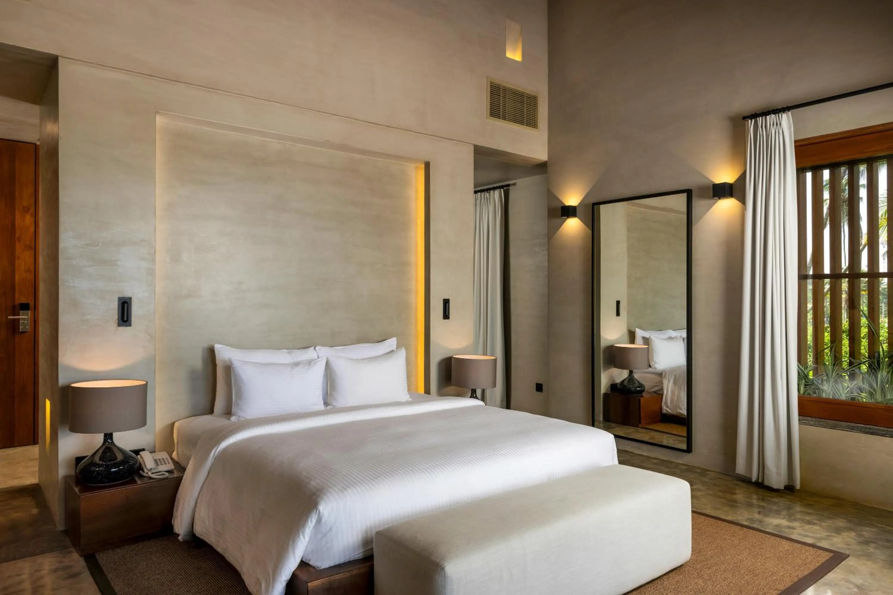 Bedroom, Bed in Villa Thamburu, Bentota