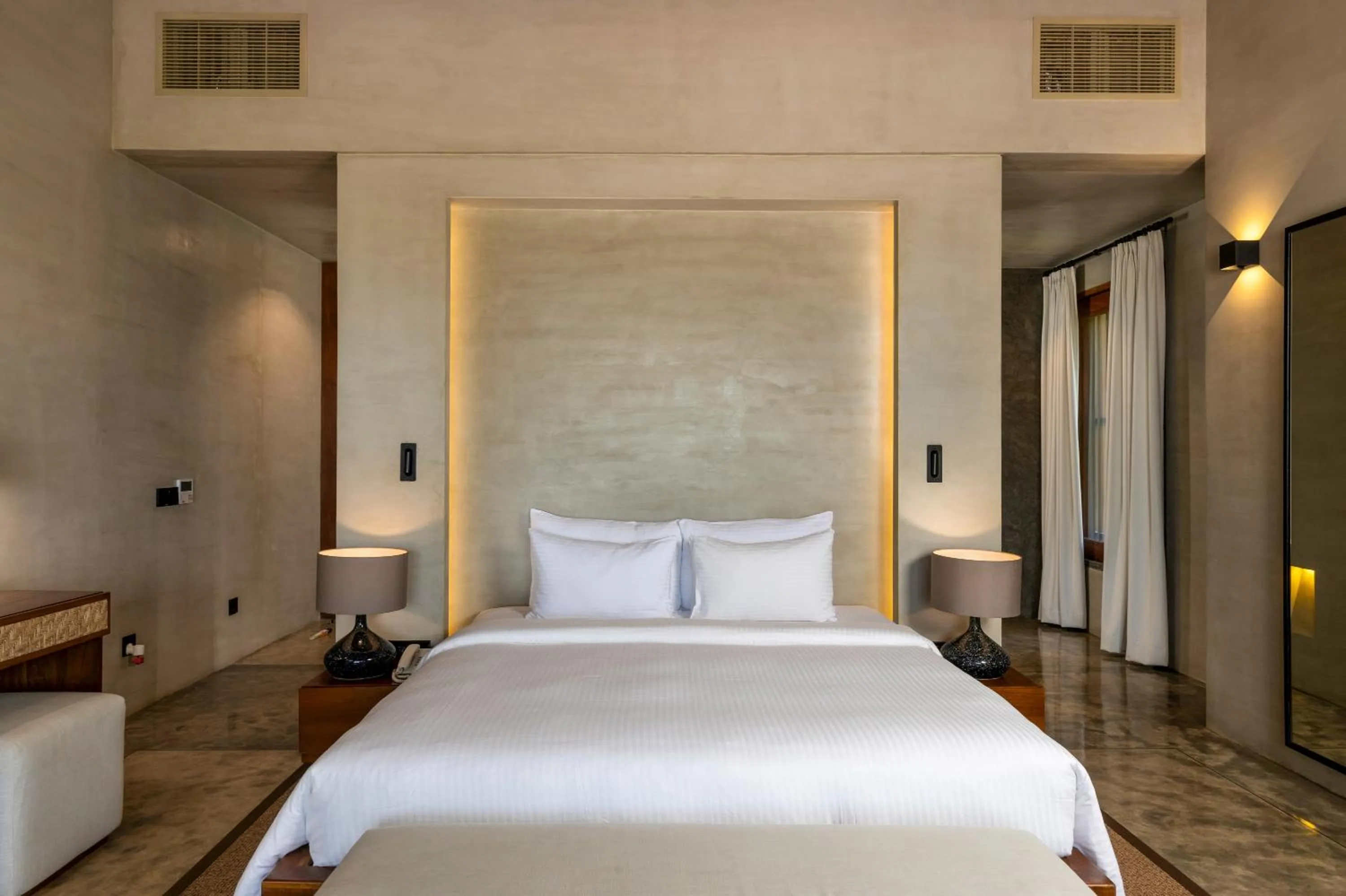 Bedroom, Bed in Villa Thamburu, Bentota