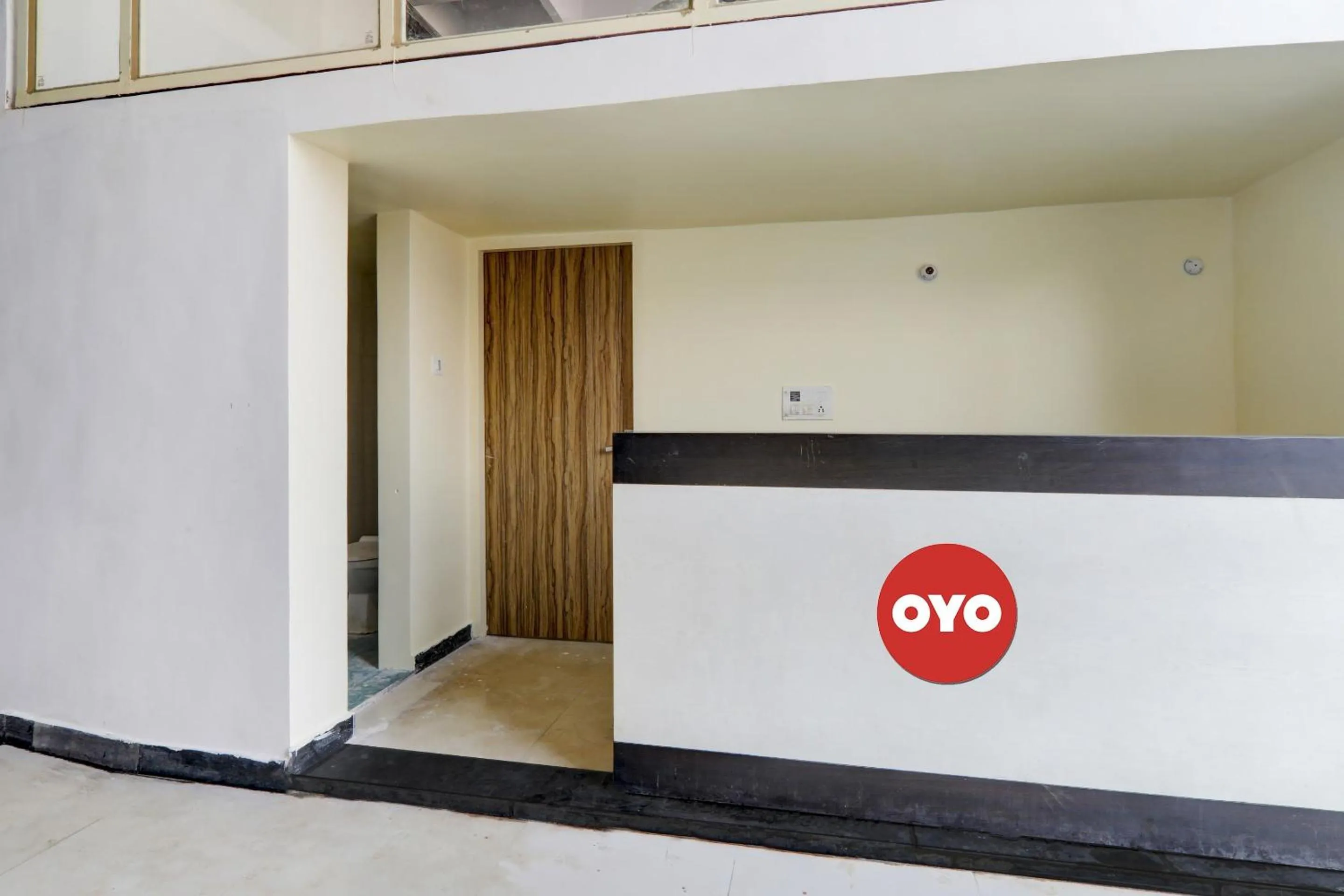 Lobby or reception in Hotel O SRV Palace