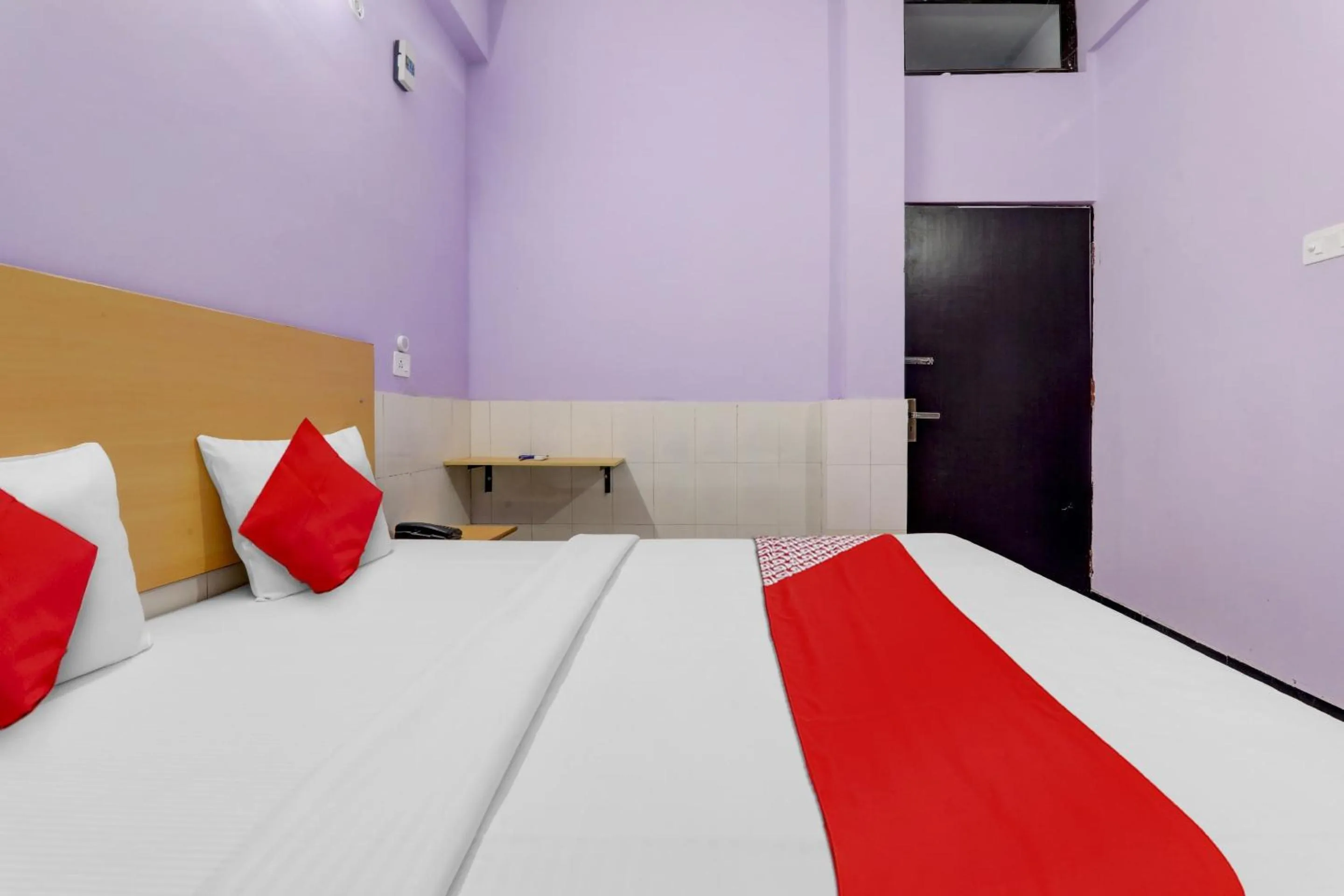 Bedroom in Hotel O SRV Palace