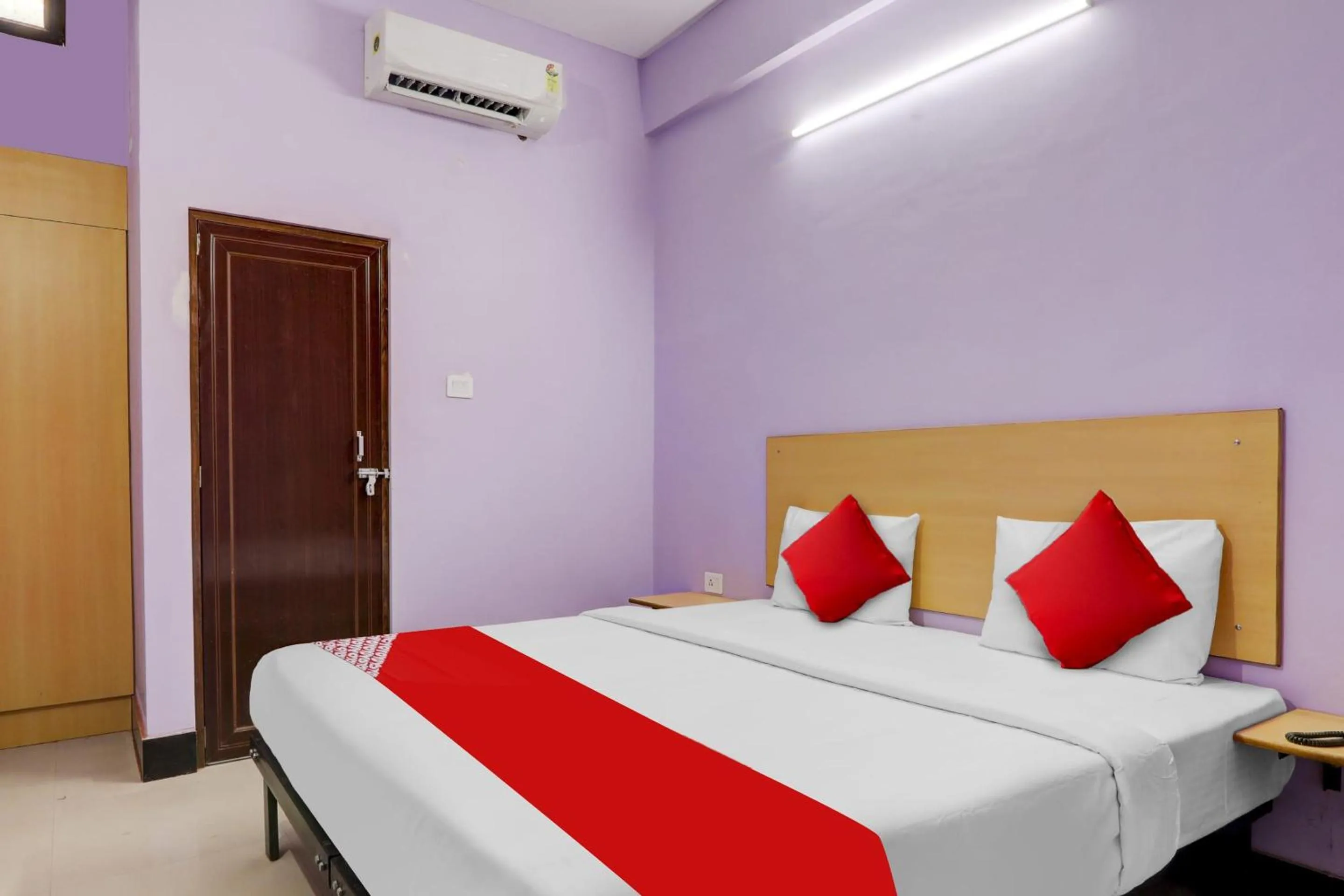 Lobby or reception in Hotel O SRV Palace