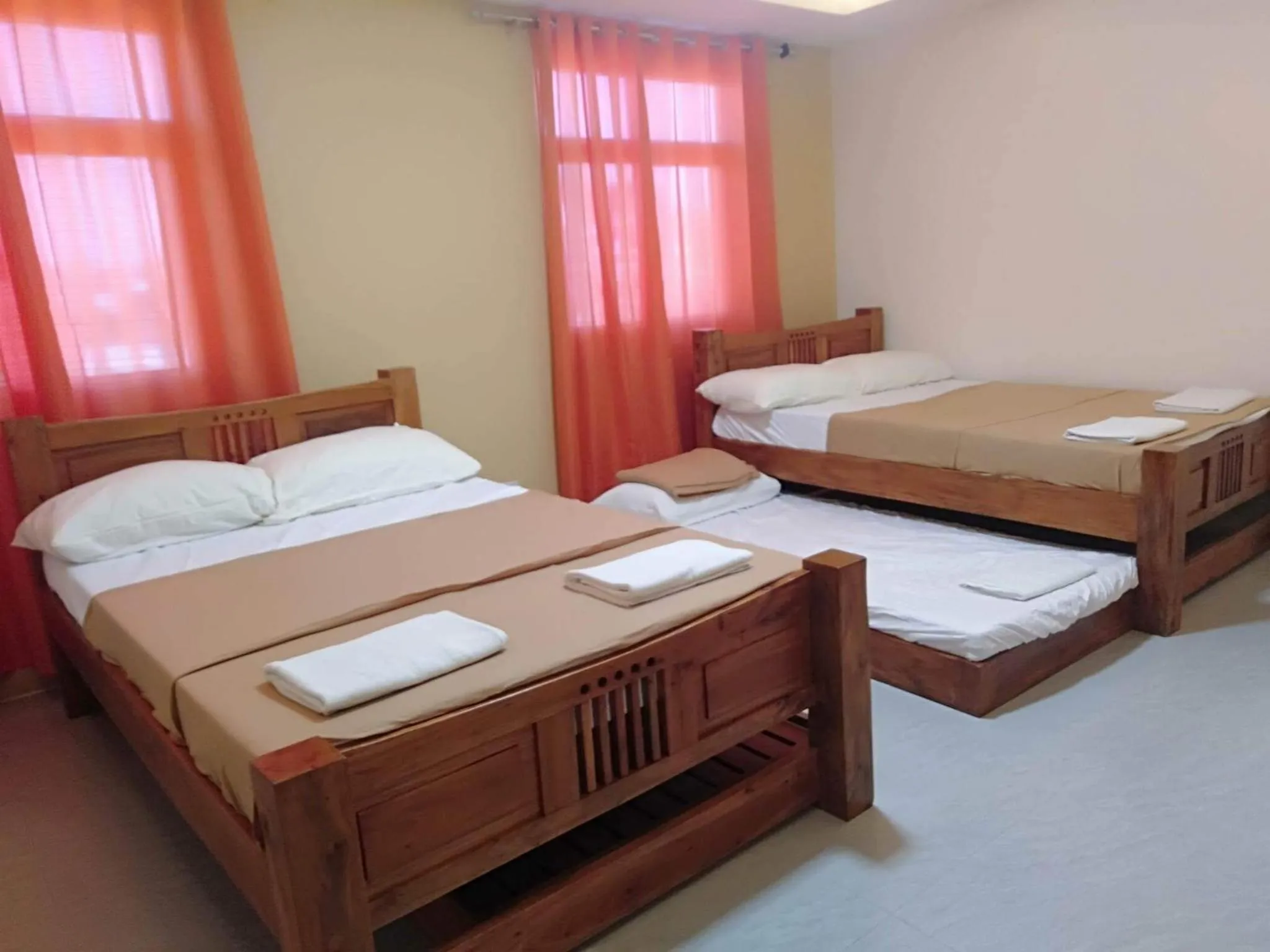 Bed in Visita highland Inn