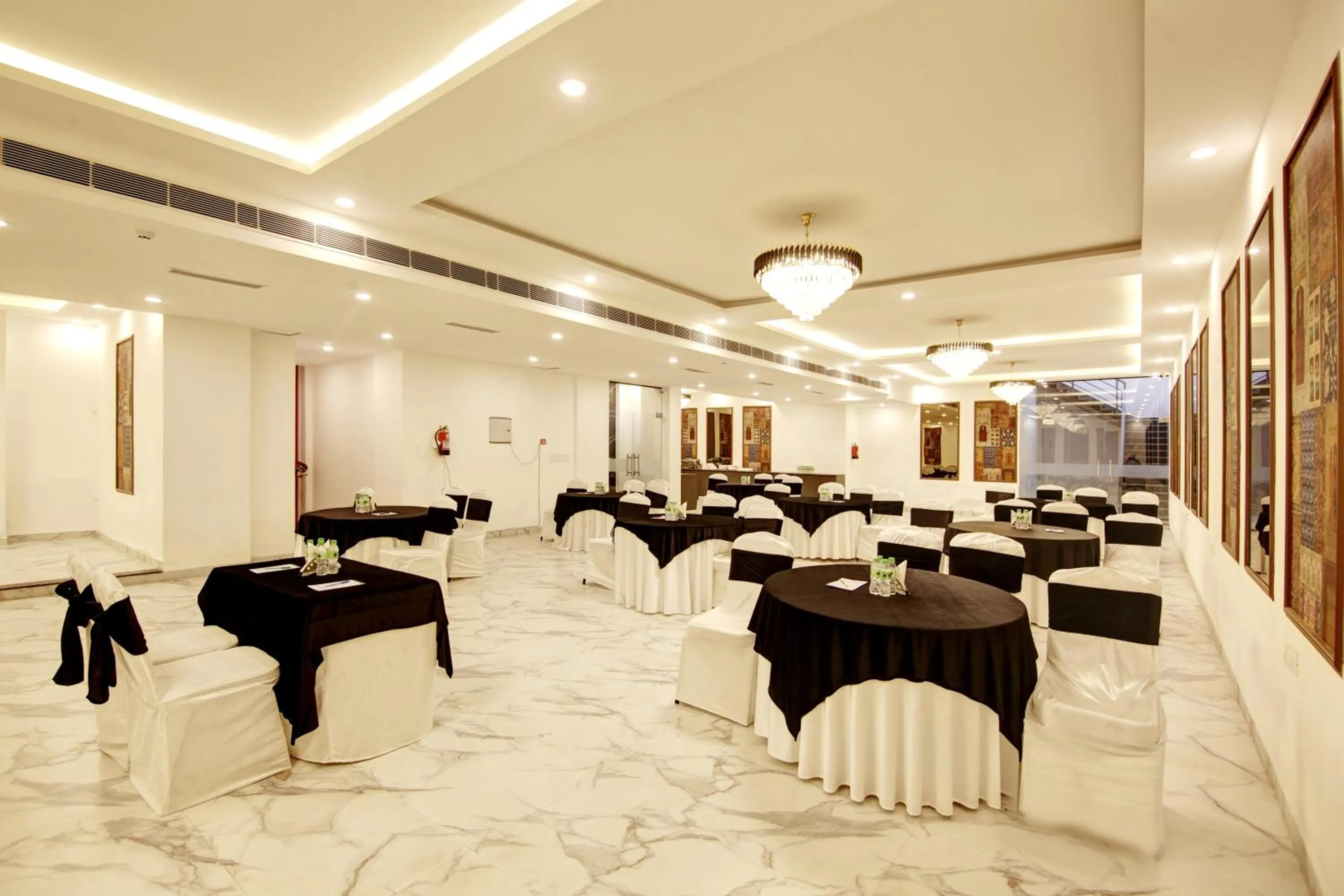 Banquet/Function facilities in Saltstayz Select - Huda City Center