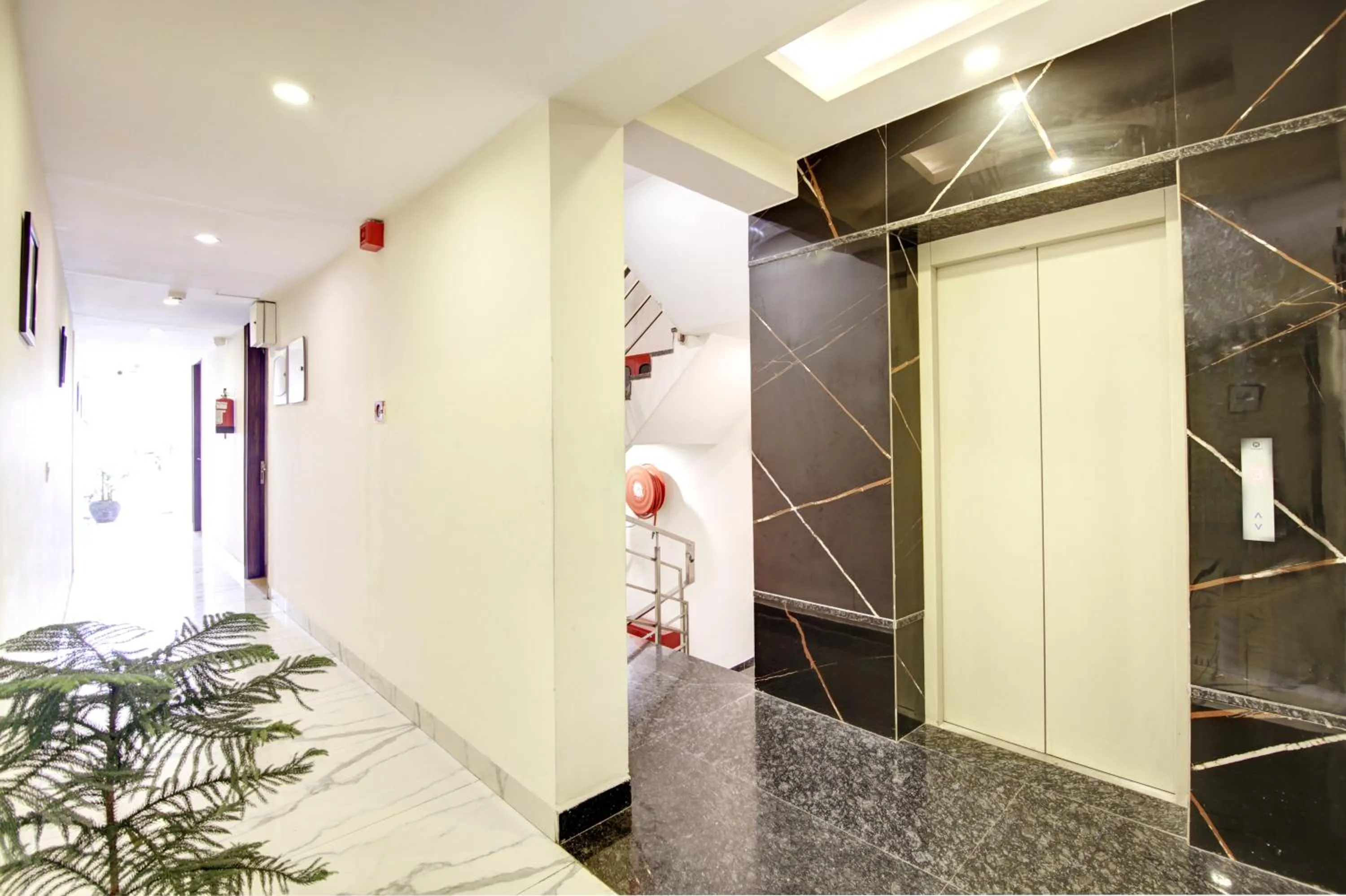 Property building in Saltstayz Select - Huda City Center