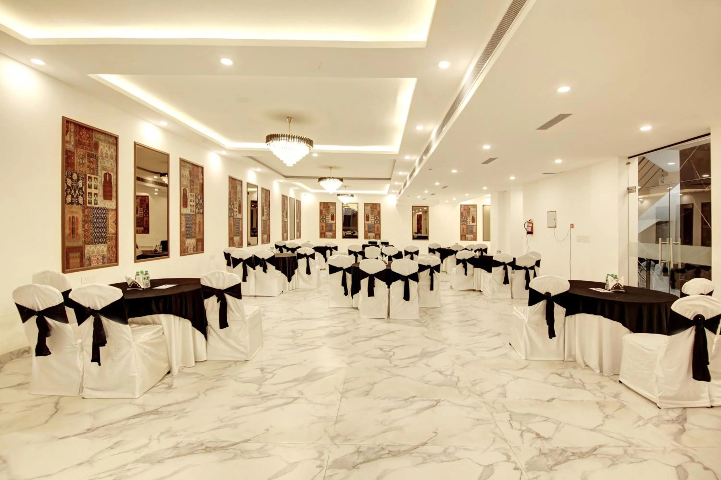 Banquet/Function facilities in Saltstayz Select - Huda City Center
