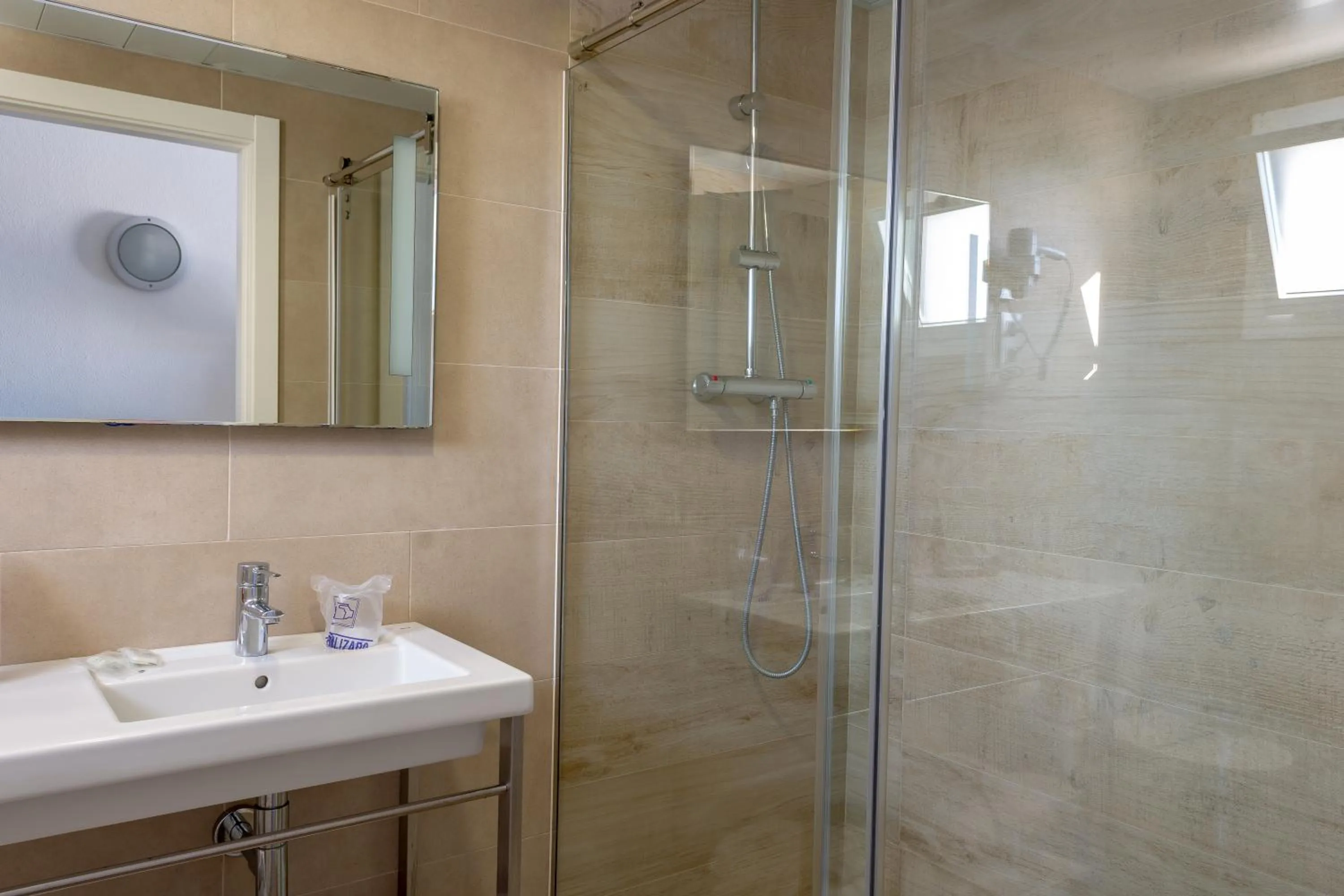 Bathroom in Naranjos Resort Menorca