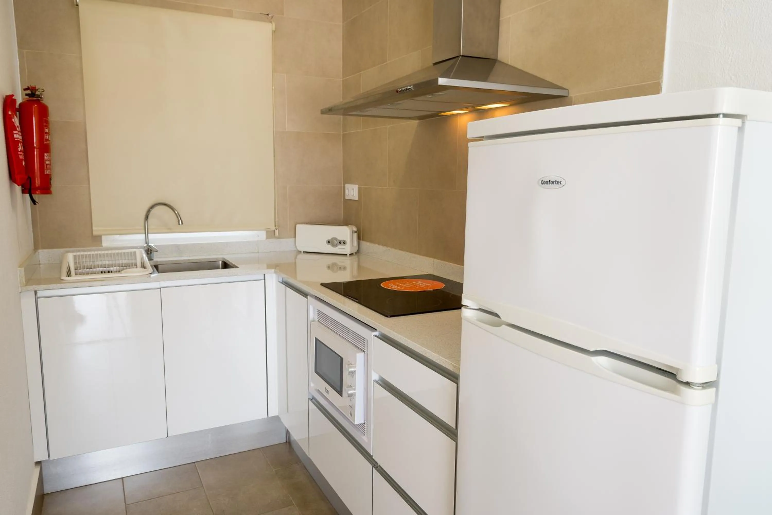 Kitchen or kitchenette in Naranjos Resort Menorca