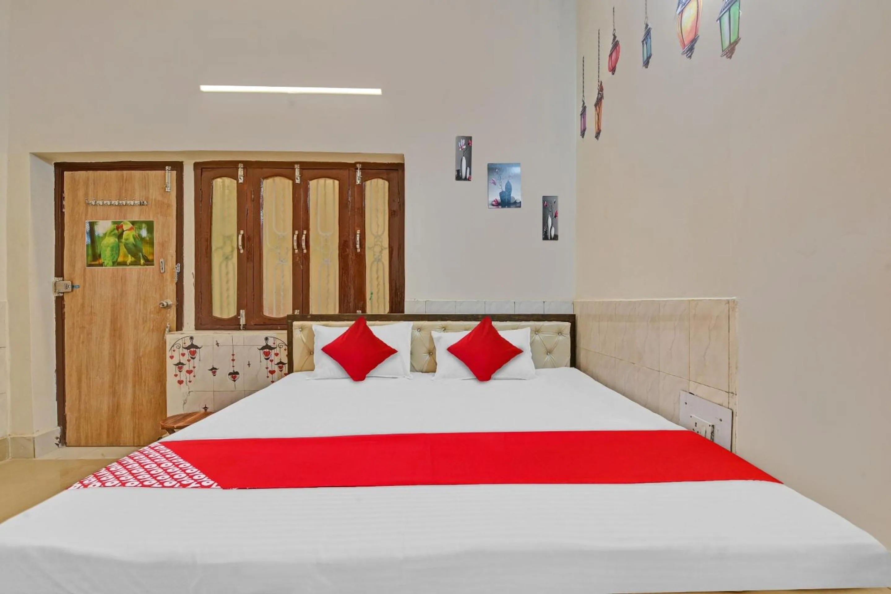 Bedroom in Hotel O The Goldy Inn