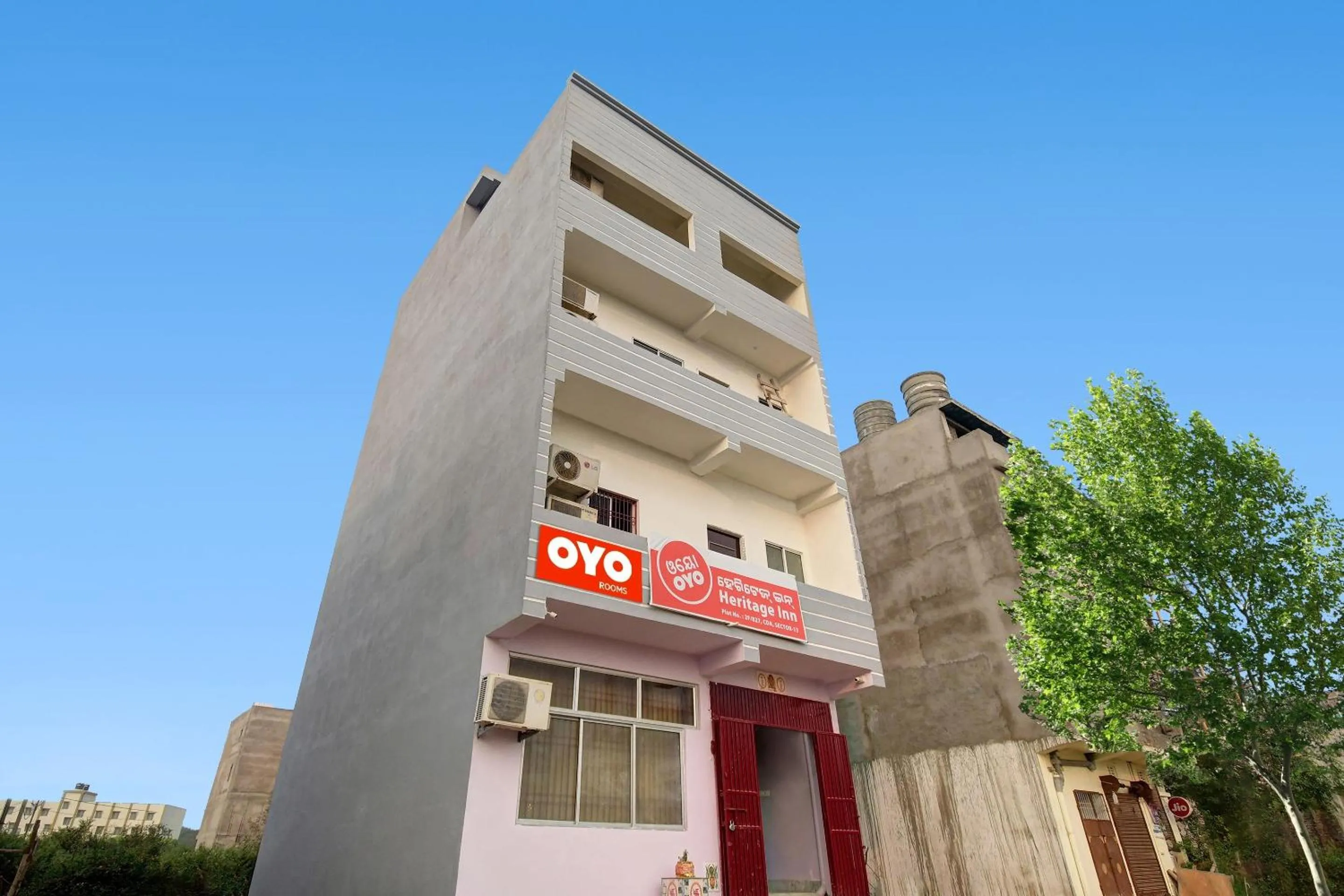 Facade/entrance in Hotel O Heritage Inn