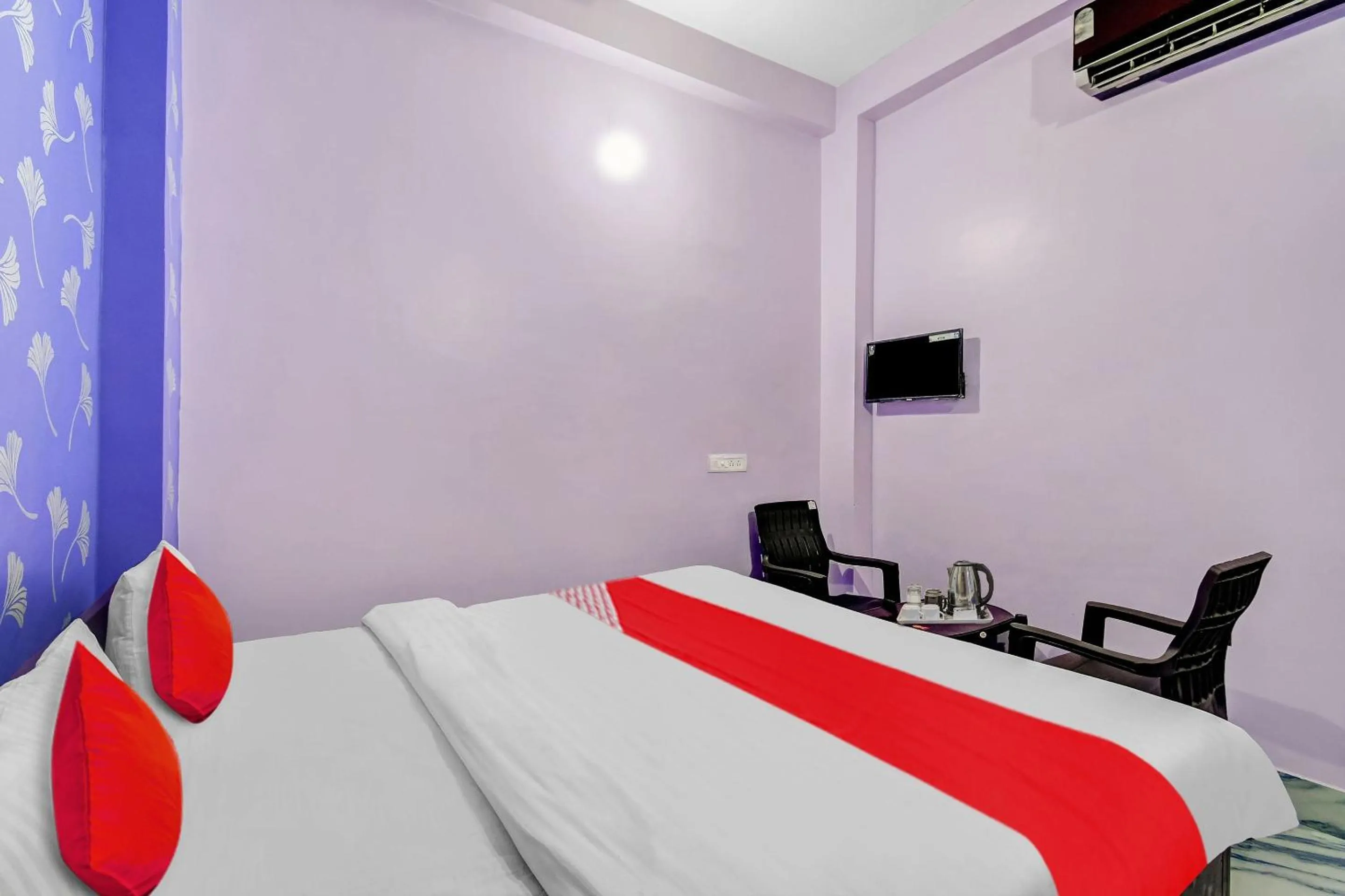 Bedroom, Bed in Hotel O Heritage Inn