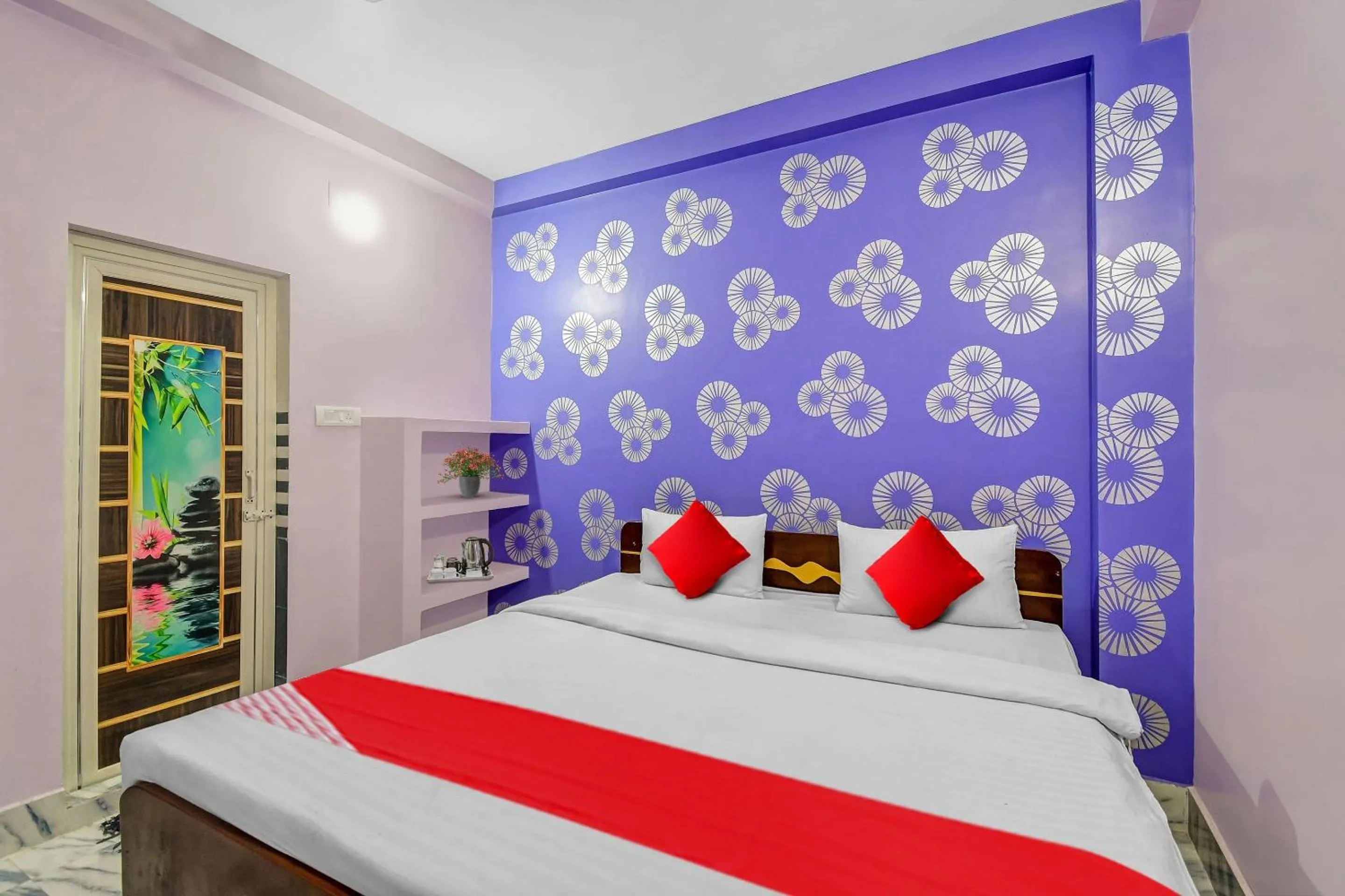 Bedroom, Bed in Hotel O Heritage Inn