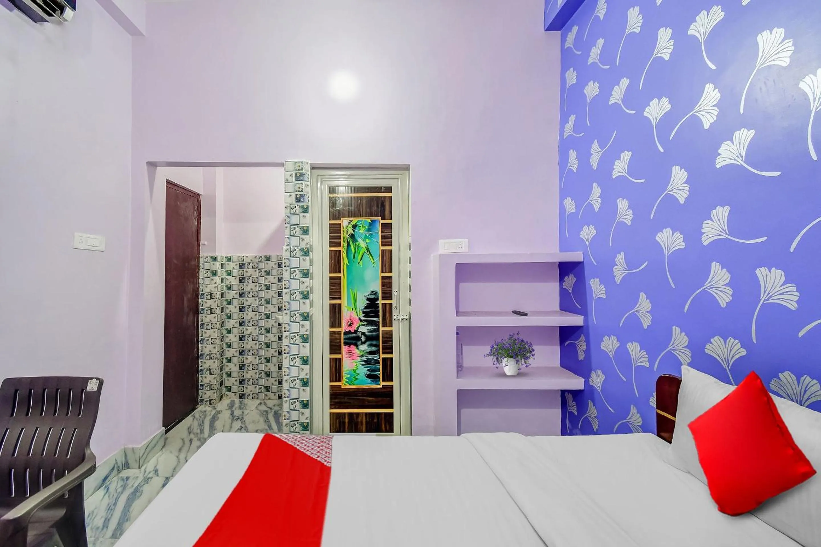 Bedroom, Bed in Hotel O Heritage Inn