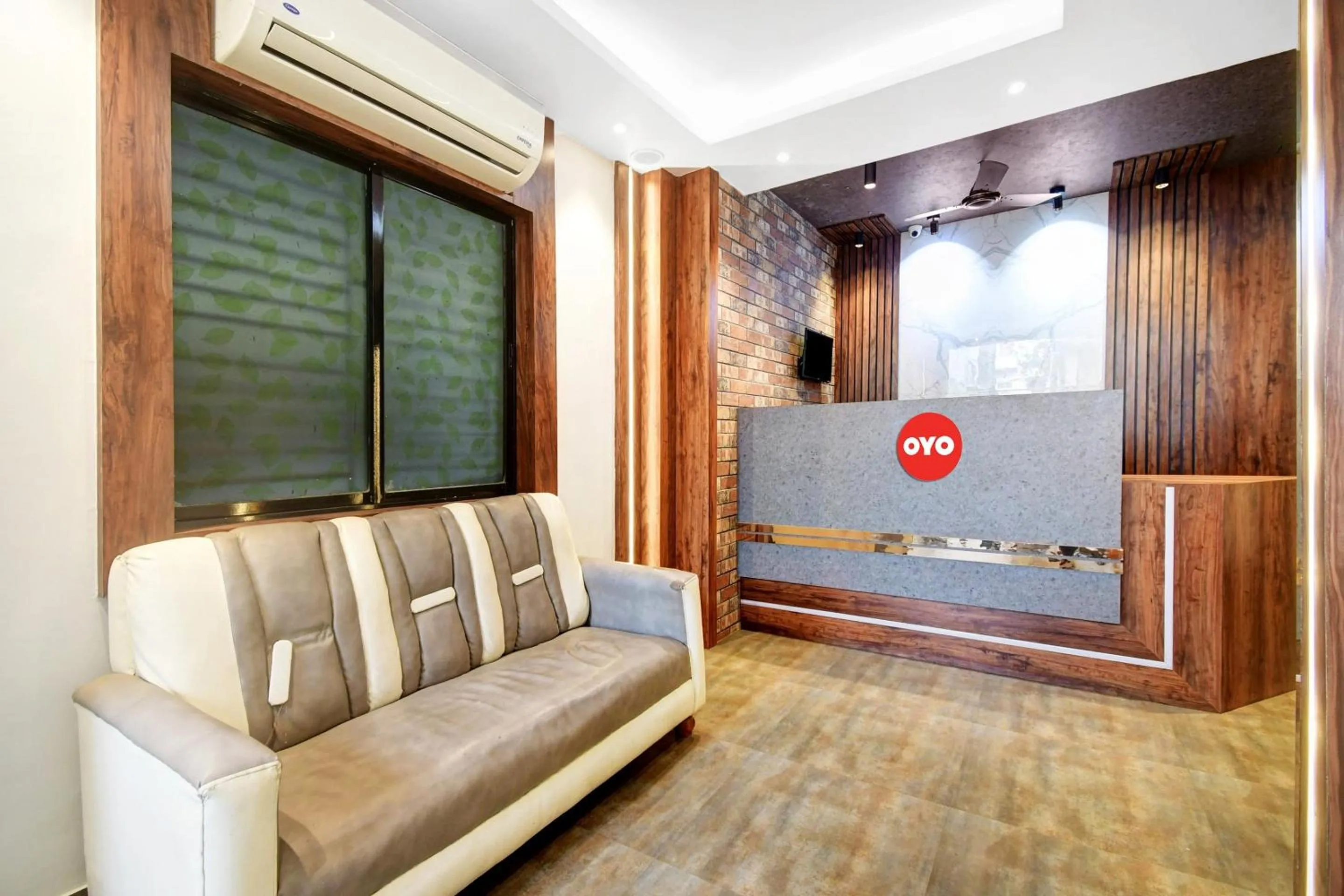 Lobby or reception in Hotel O Grand Lazeez Dumurjala outdoor Stadium