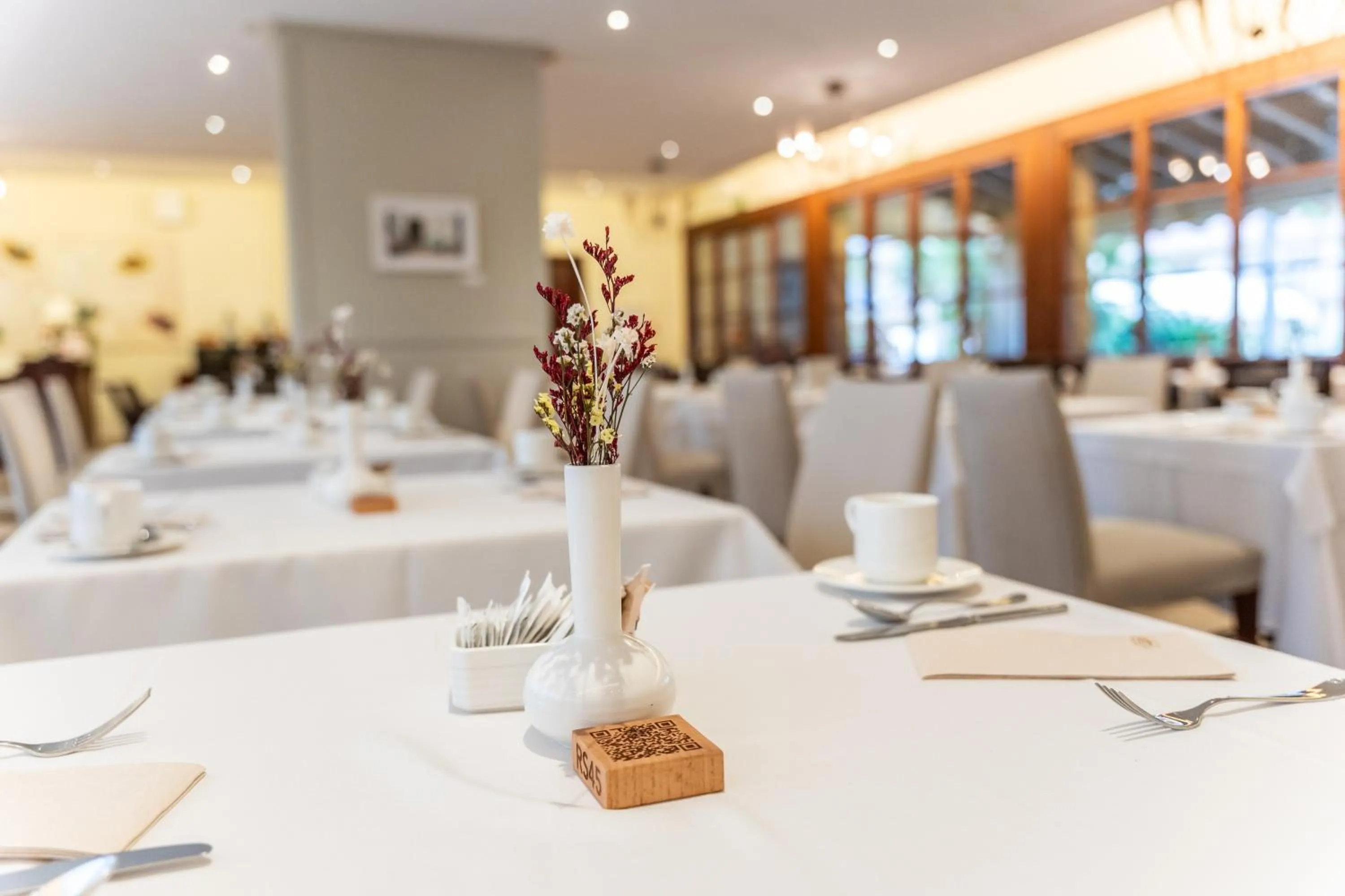 Restaurant/places to eat in La Quinta Menorca by PortBlue Boutique - Adults Only