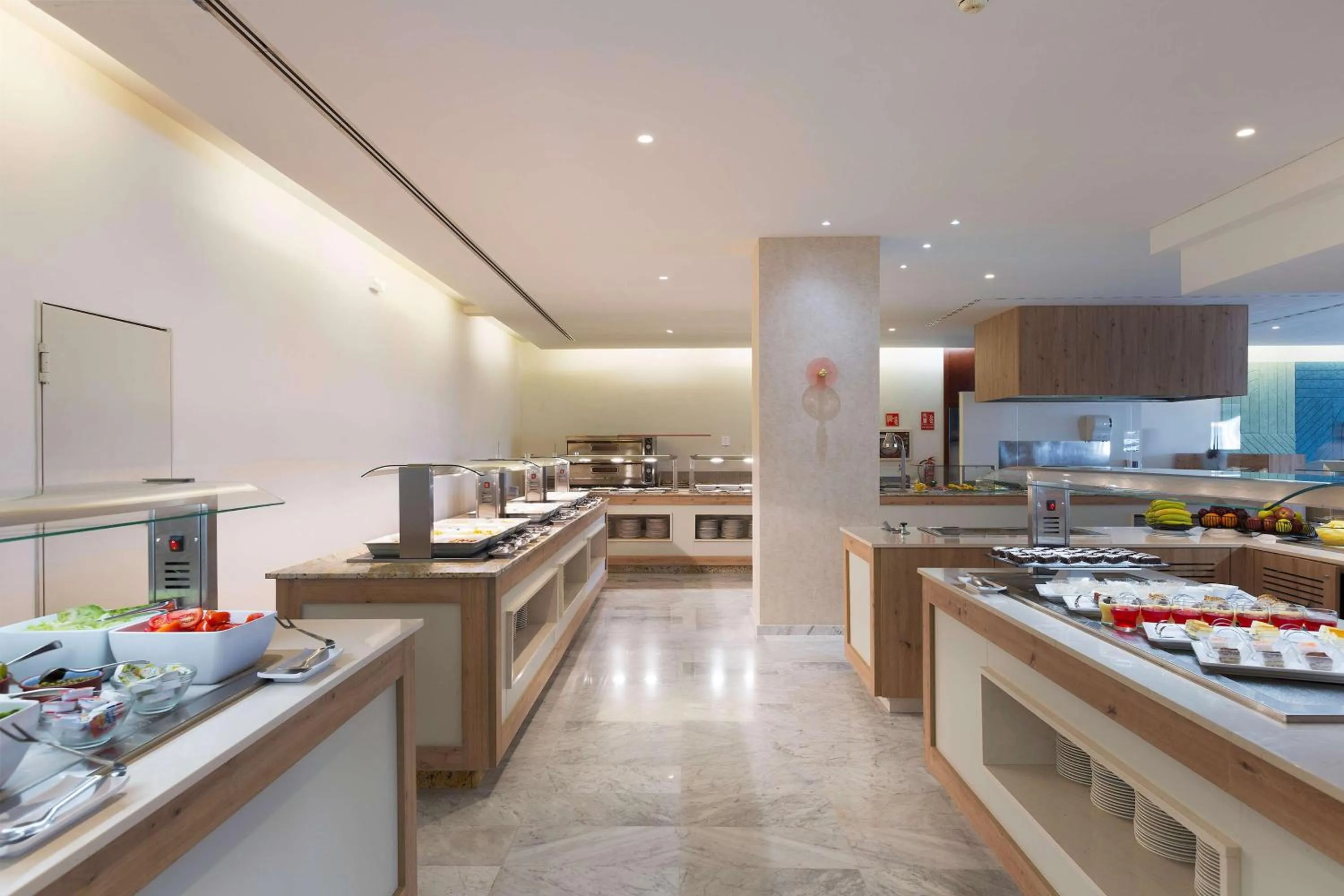 Restaurant/places to eat in Alua Illa de Menorca