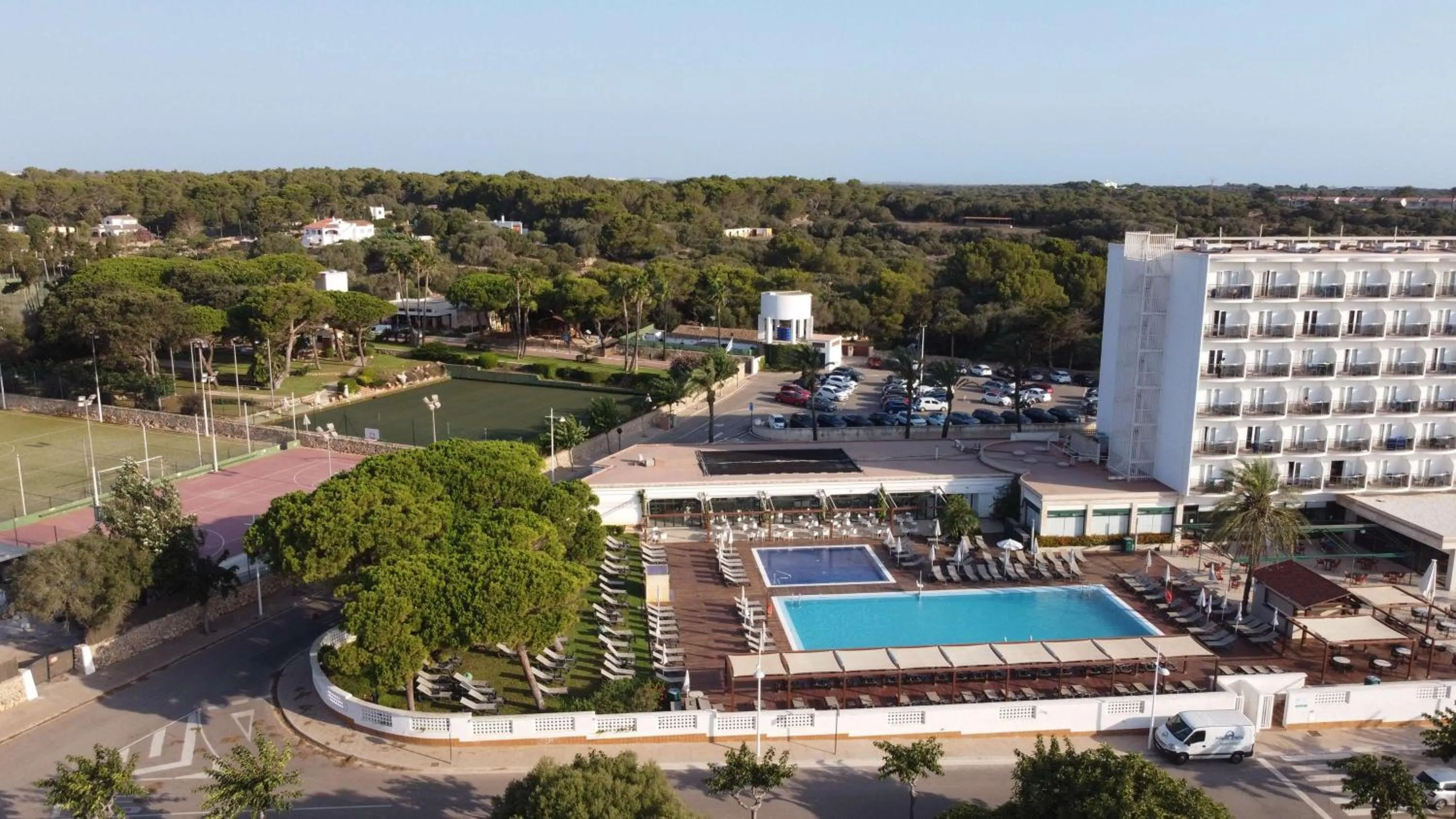 Property building in Alua Illa de Menorca