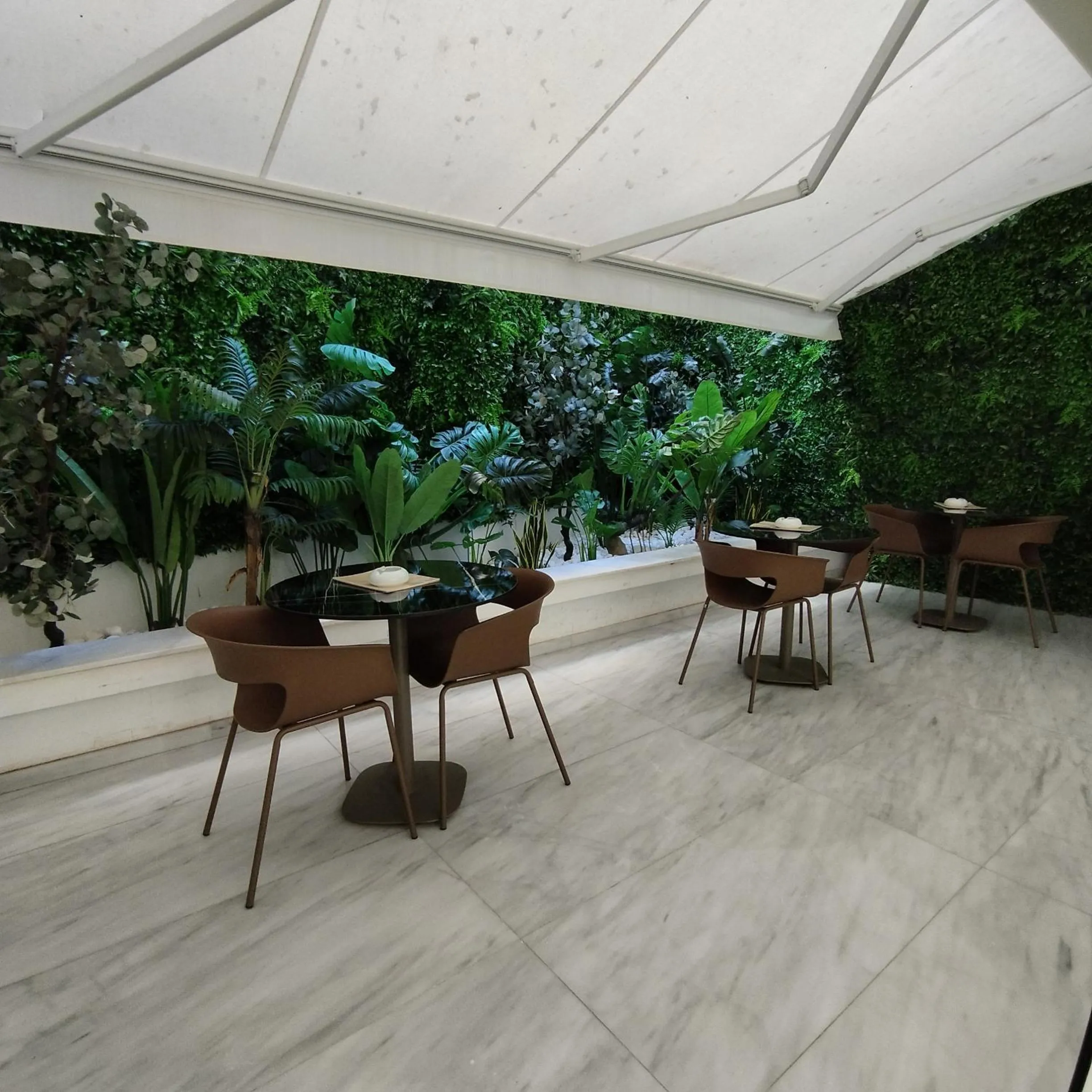Patio in International Atene hotel