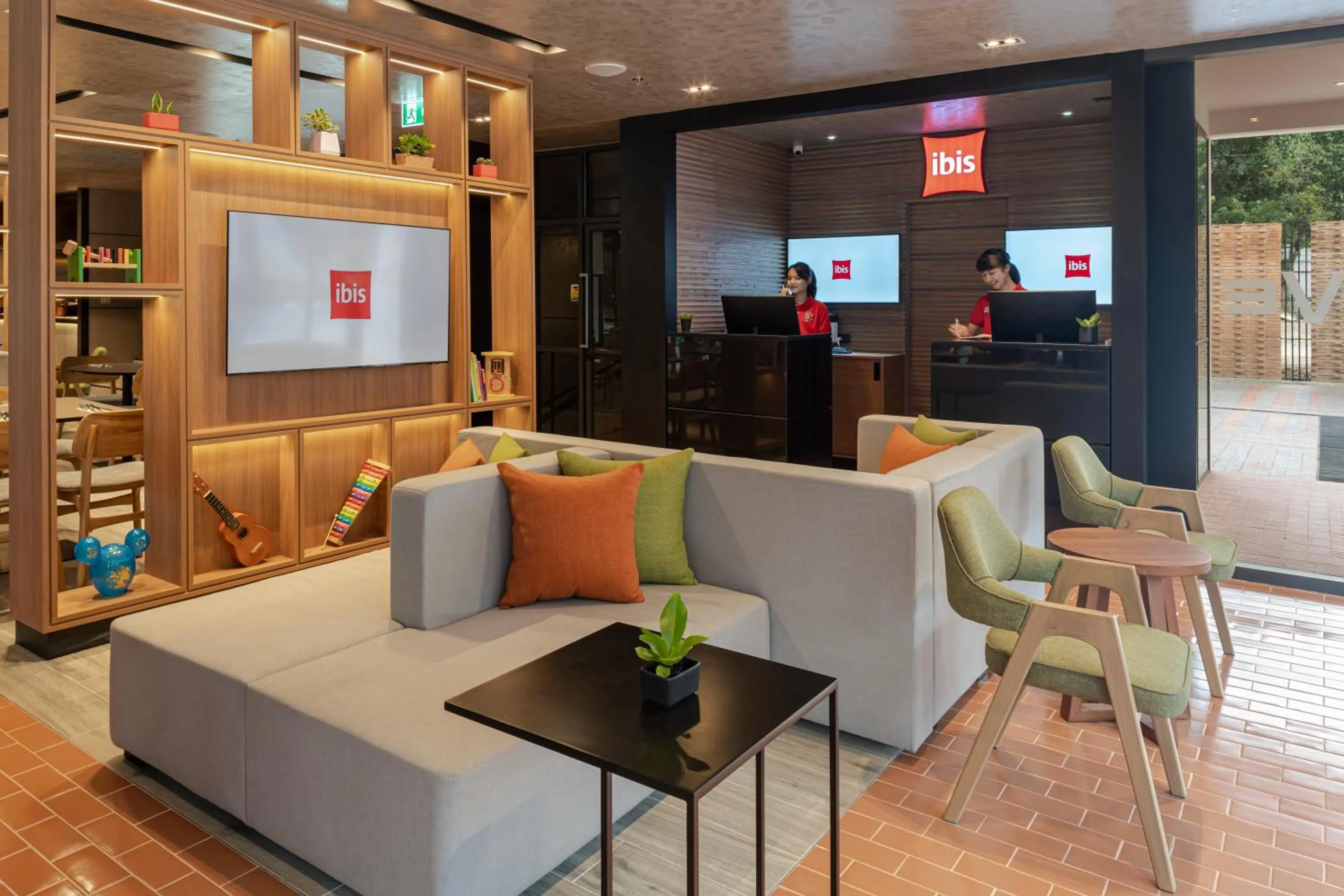 Lobby or reception in ibis Chiang Mai Nimman Journeyhub