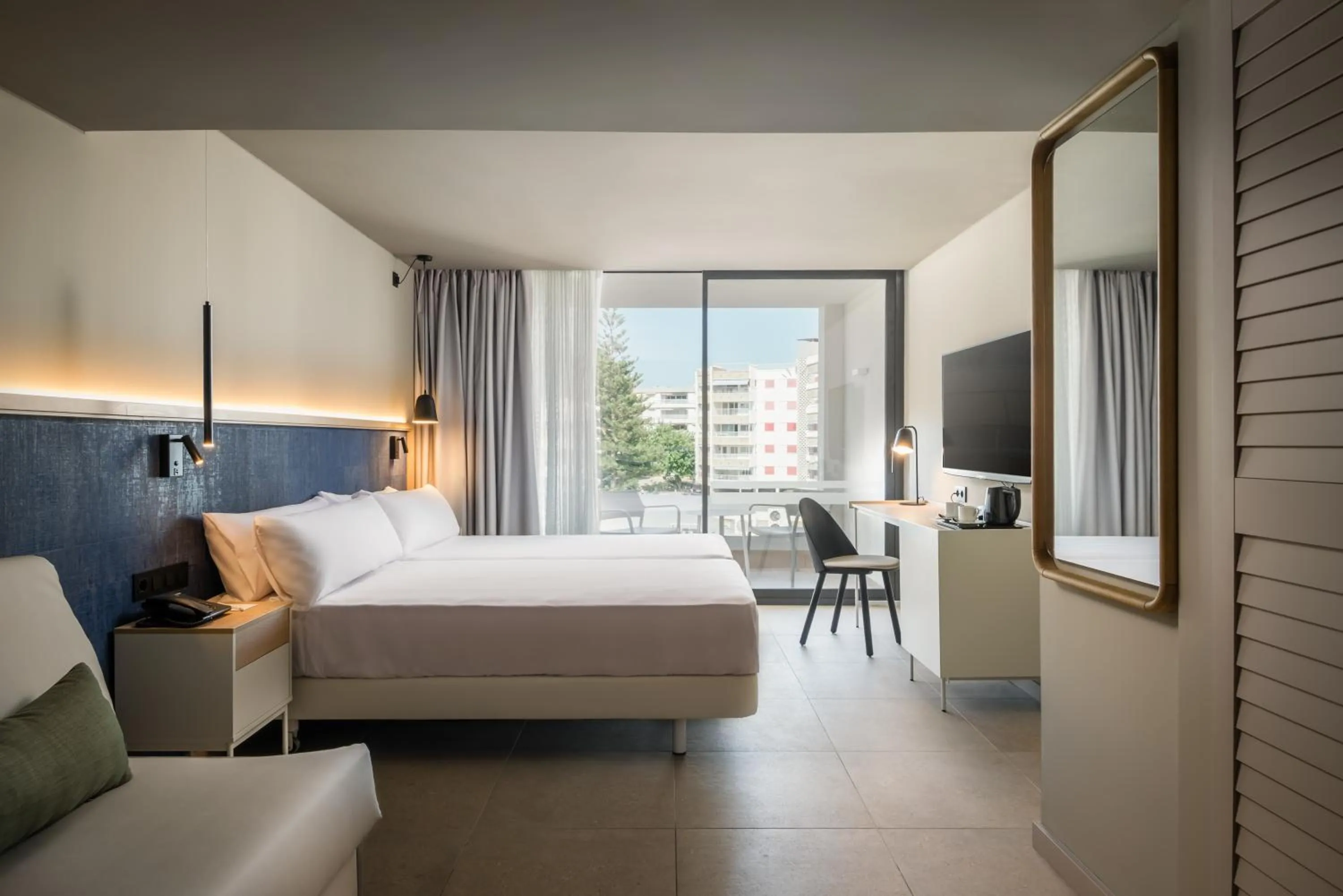 Photo of the whole room, Bed in Estival Maramar