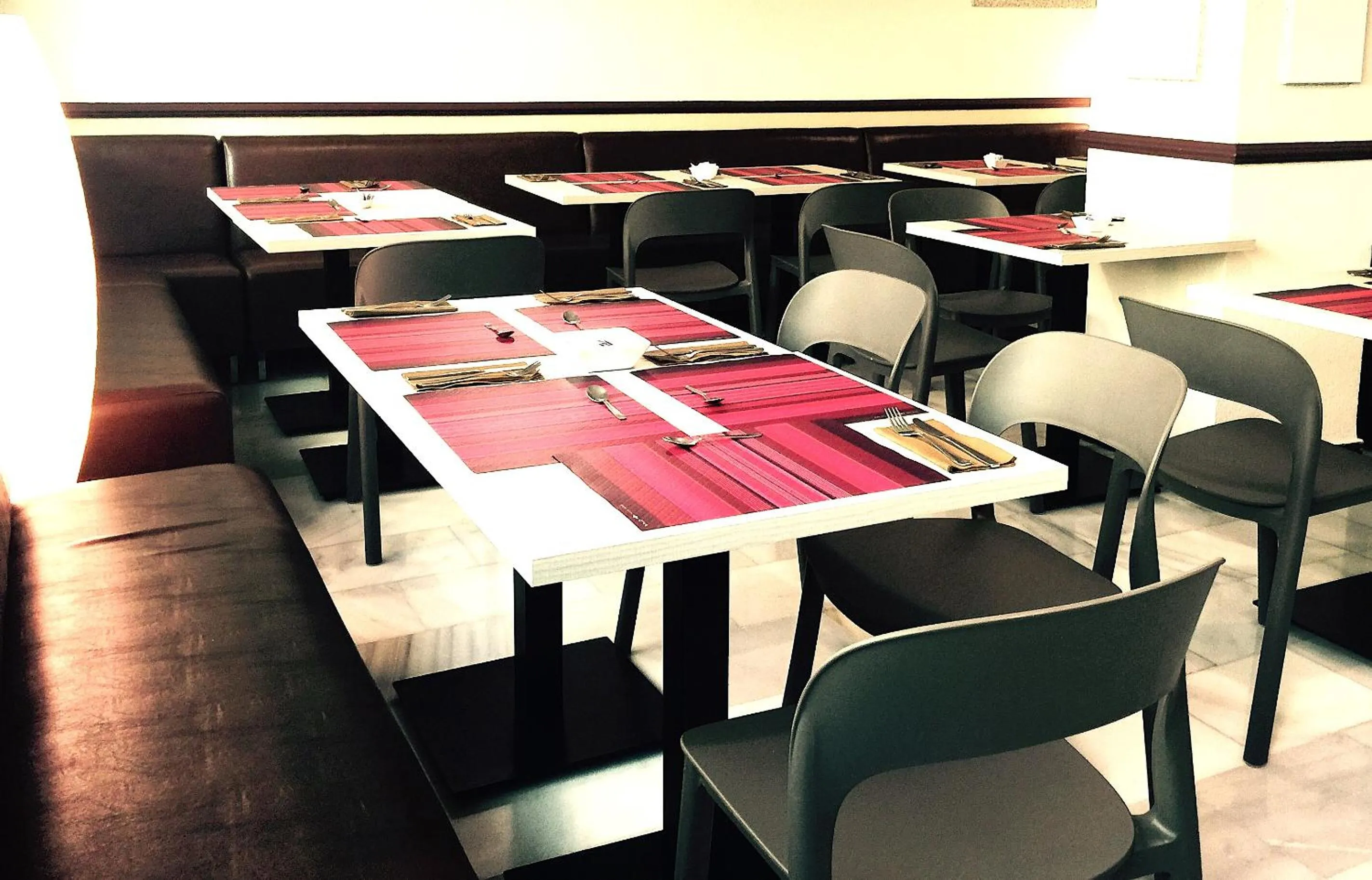 Restaurant/places to eat in Arriadh